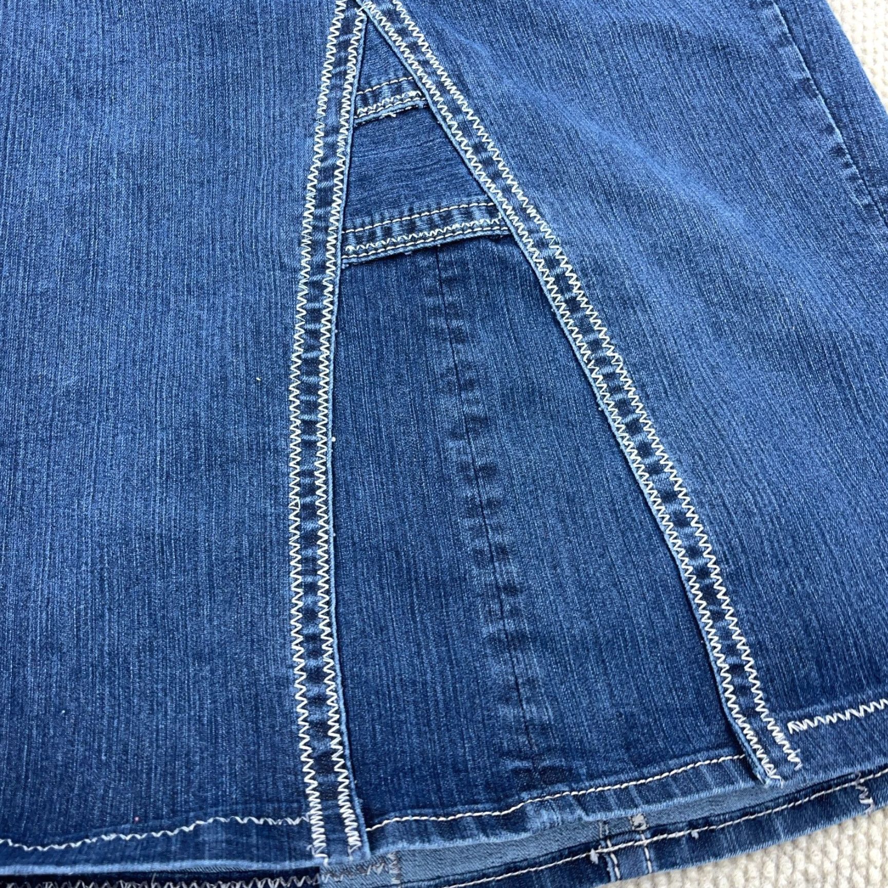 Miss Me Miss Me Denim Skirt Women Size 27 A-Line Midi Blue Casual Flap Pockets Size 27" / US 4 / IT 40 - 5 Thumbnail