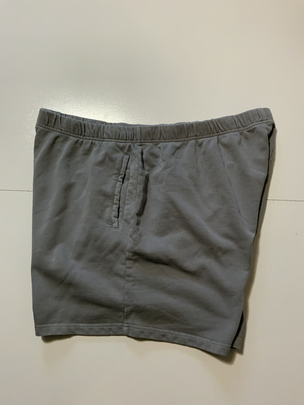 Other Skims Terry Fleece Pigment Dyed Gray 5” Inseam Sweat Shorts Size US 42 / EU 58 - 4 Thumbnail