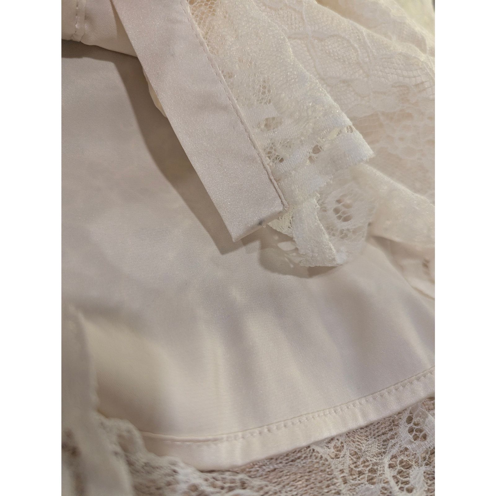 Other Rachel Parcell Lace Cream Satin Button Down Medium Size M / US 6-8 / IT 42-44 - 9 Thumbnail