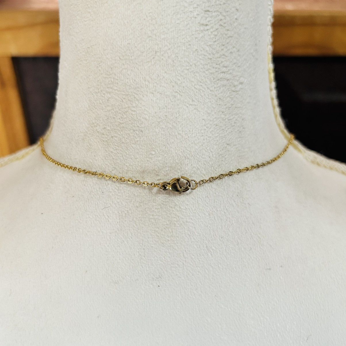 Handmade Handcrafted elegant glass beaded pendant on chain necklace Size ONE SIZE - 5 Thumbnail