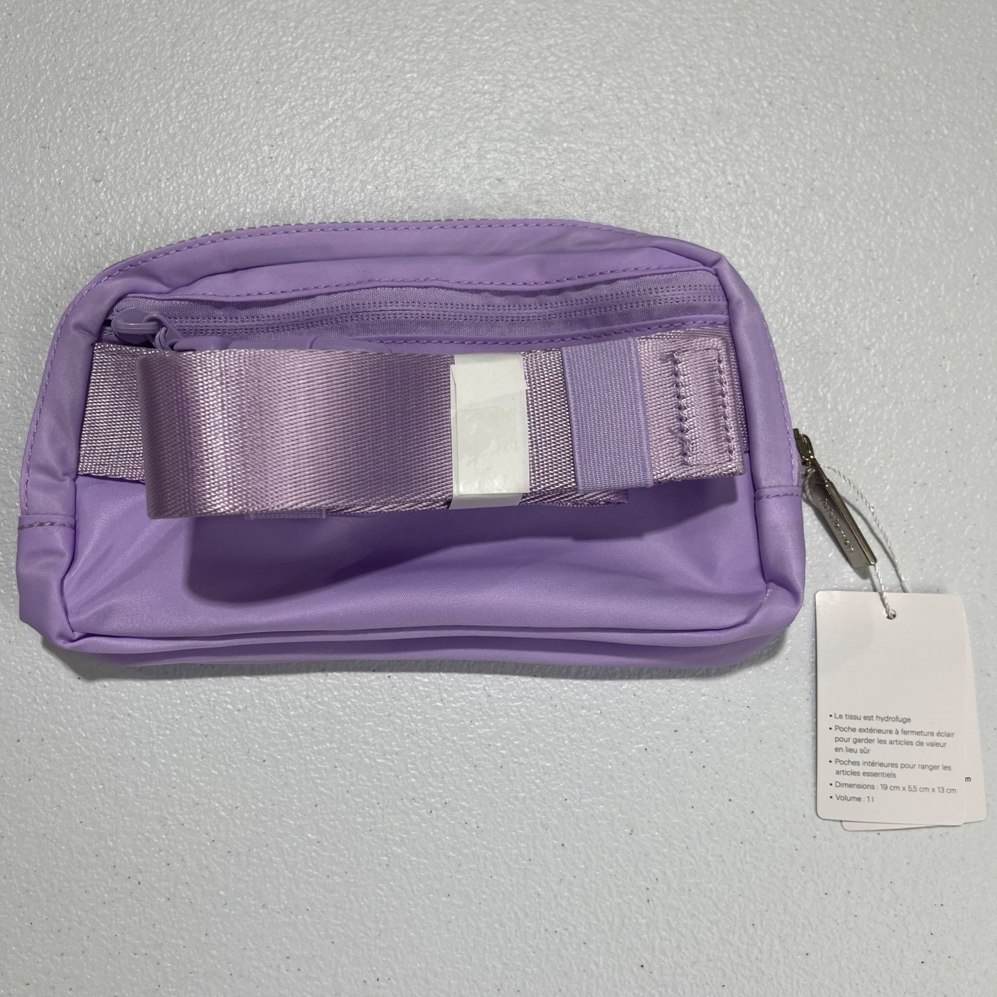 Lululemon NWT LULULEMON EVERYWHERE BELT BAG 1L -LILAC Size ONE SIZE - 5 Thumbnail