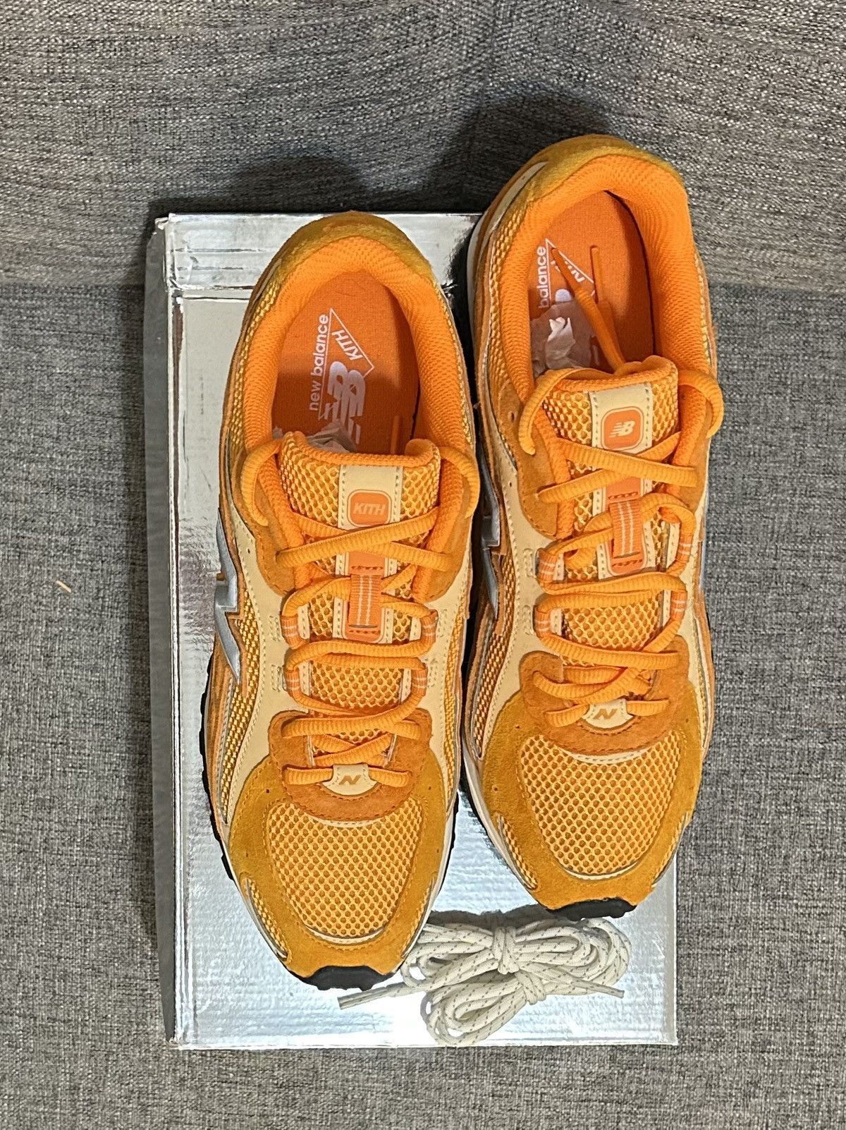 Kith × New Balance BRAND NEW New Balance x Kith Orange 204L Size US 9 / EU 42 - 3 Thumbnail