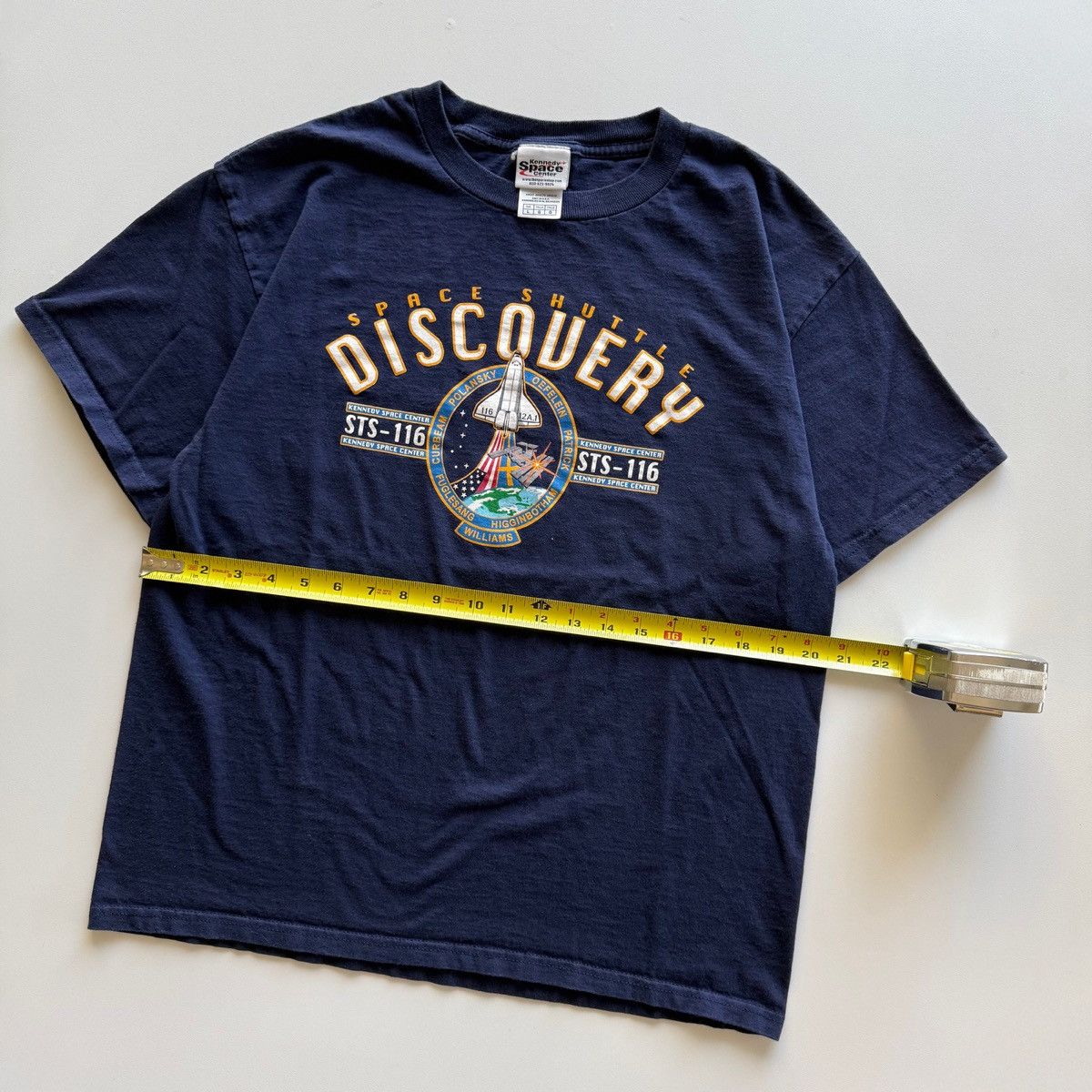 Vintage 2006 Vintage NASA STS-116 Discovery Tee Size US L / EU 52-54 / 3 - 7 Thumbnail