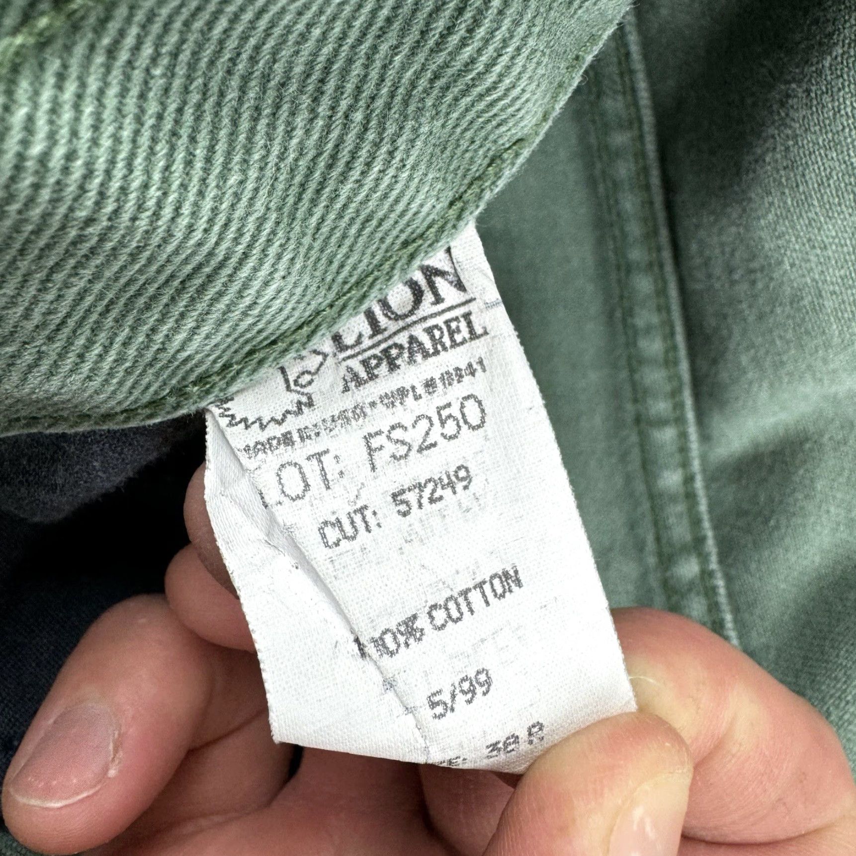 Vintage VINTAGE Lion Apparel Jeans Men 38x30 Green 90s Straight Leg Pants Size US 38 / EU 54 - 3 Thumbnail