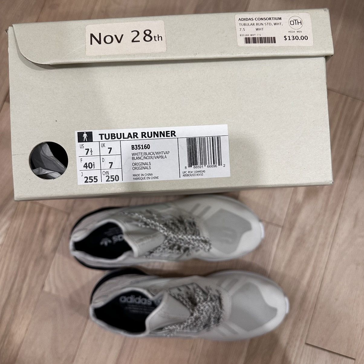 Adidas Adidas tubular runner Size US 7 / EU 40 - 7 Thumbnail