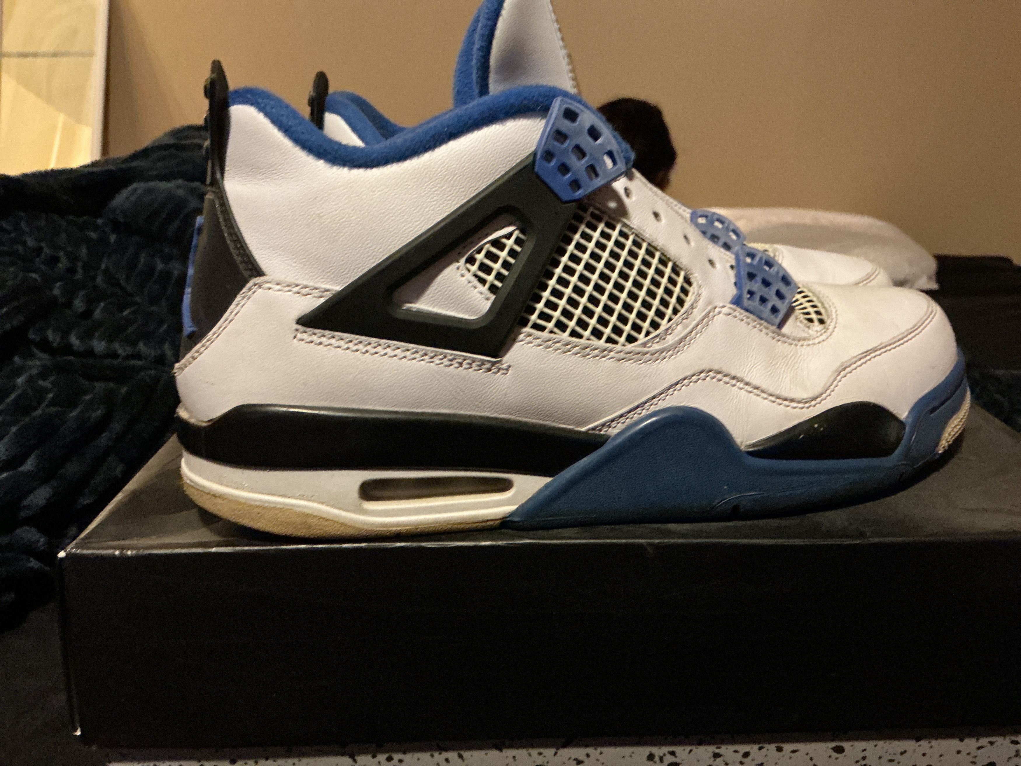 Jordan Brand Jordan 4 Motorsports Size US 9.5 / EU 42-43 - 3 Thumbnail