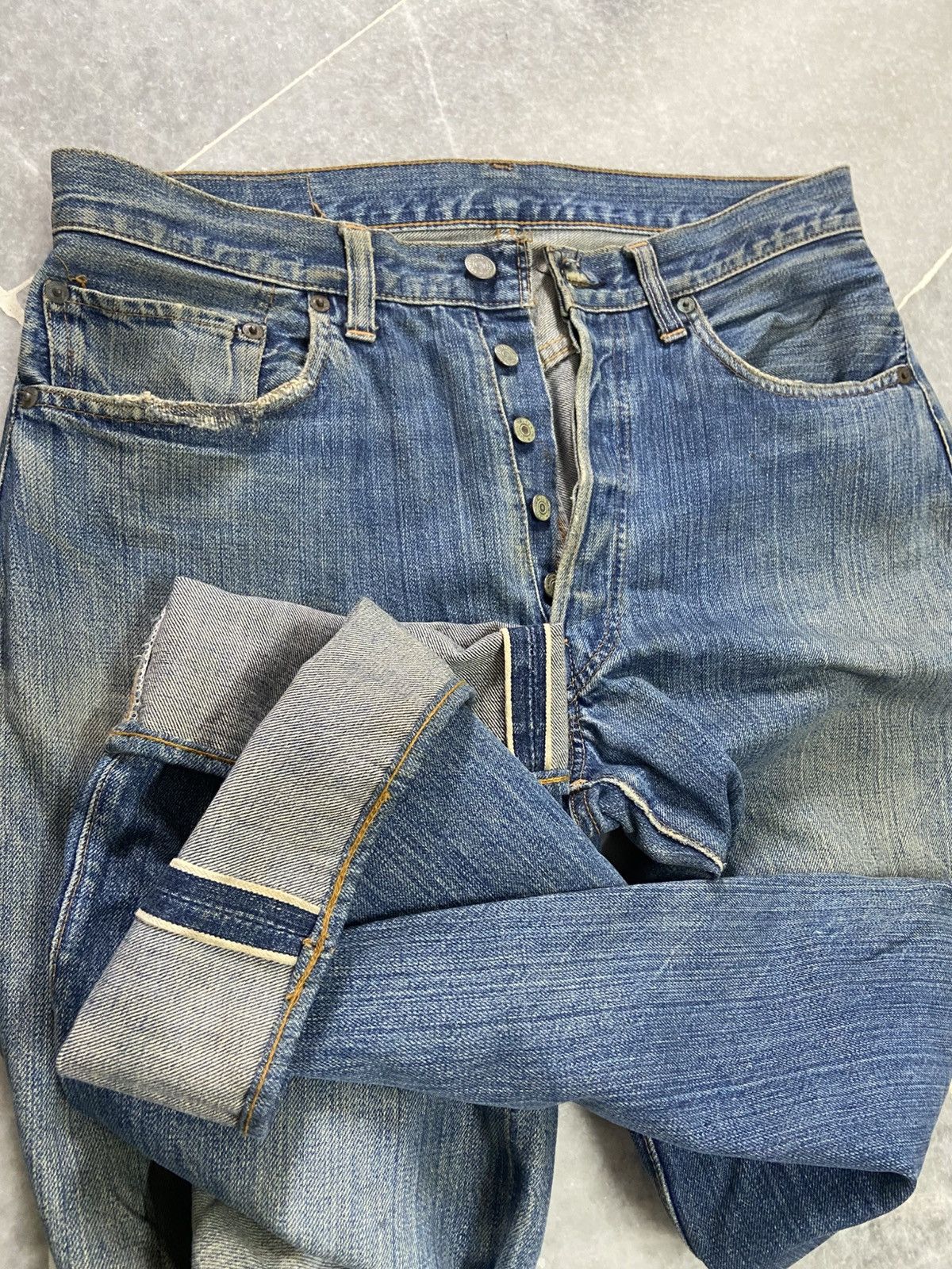 Levi's Vintage 70s Levis 501 BIG E Selvedge Button #6 denim Jeans Size US 32 / EU 48 - 4 Thumbnail