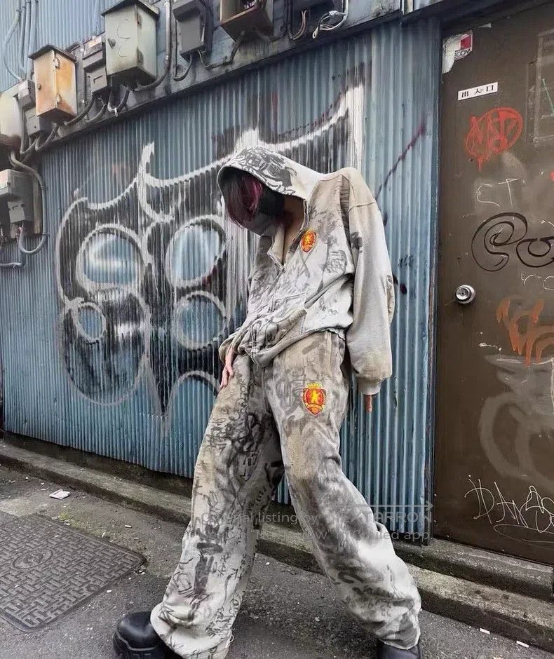 Balenciaga Balenciaga size S Gray Manchester United tie-dye long pant Size US 30 / EU 46 - 6 Thumbnail