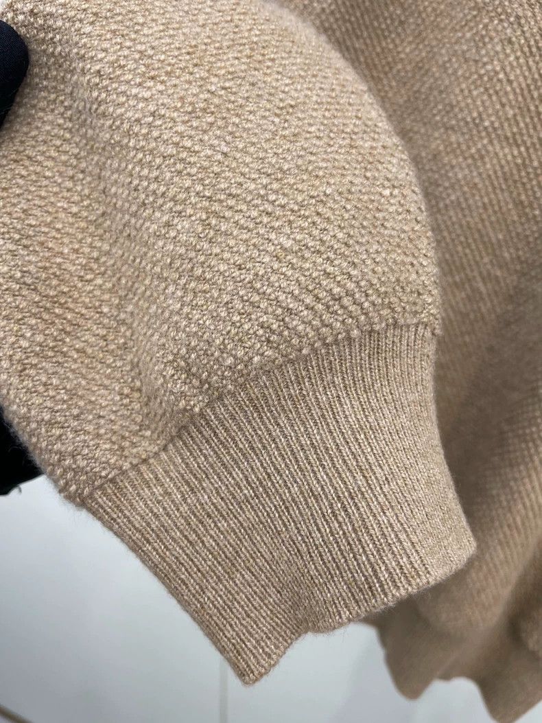 LORO PIANA Soft brown knitted cashmere sweater