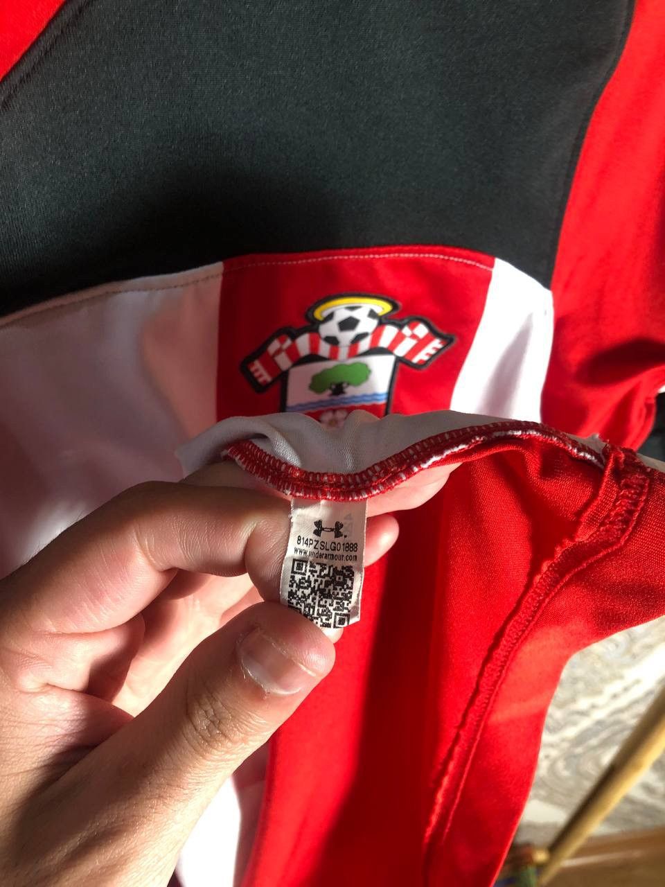 Under Armour × Vintage VERY RARE UNDER ARMOUR FC SOUTHAMPTON ENGLAND SOCCER JERSEY Size US S / EU 44-46 / 1 - 7 Thumbnail