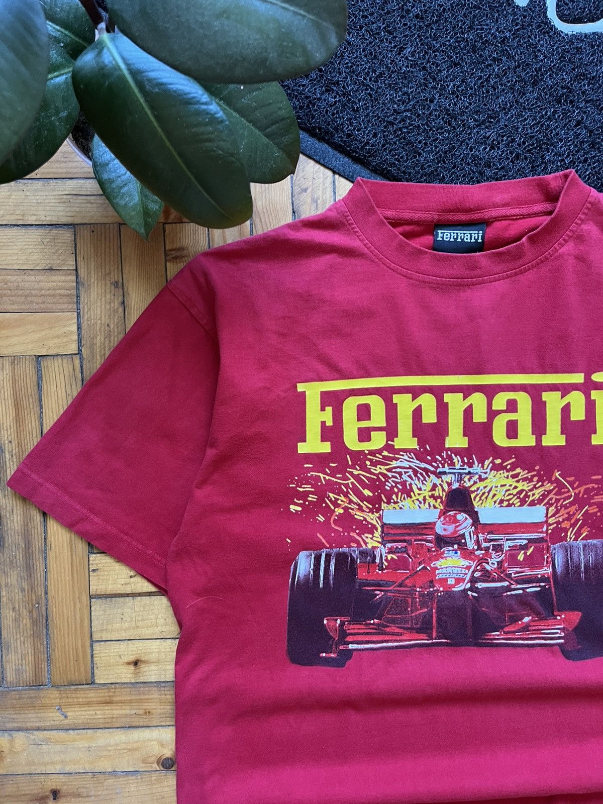 Ferrari × Vintage Vintage Ferrari Racing 1996 Bolid Tee Official Product Size US L / EU 52-54 / 3 - 2 Thumbnail
