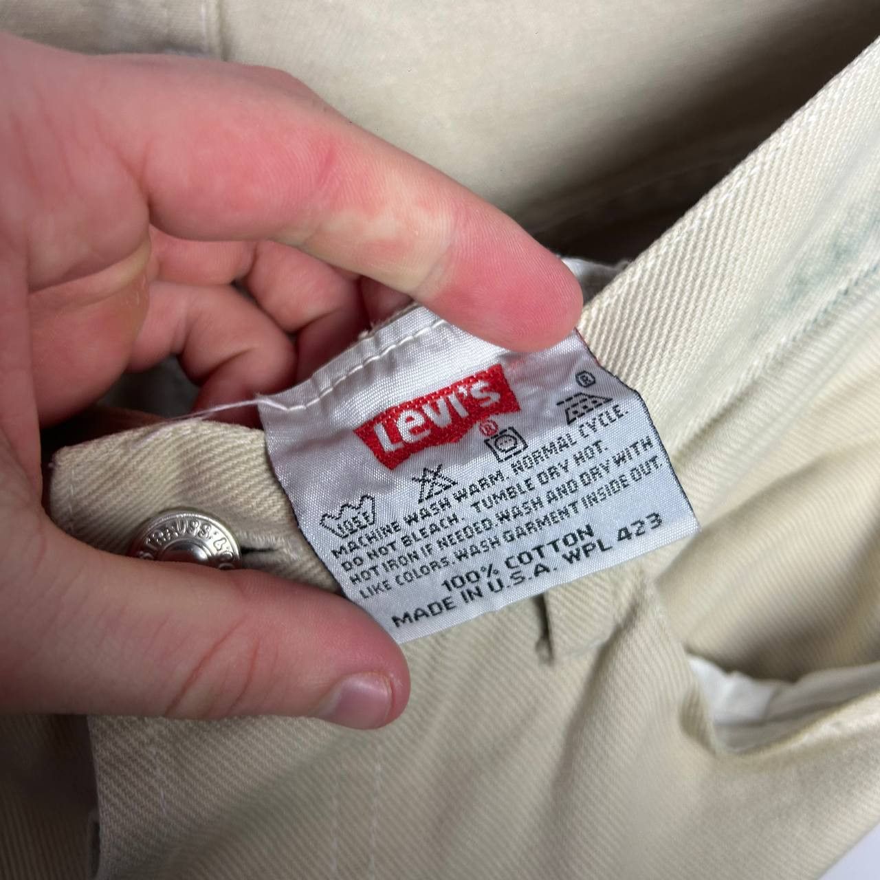 Levi's Vintage Clothing Vintage Levis 501xx Made In USA beige denim jeans Size US 34 / EU 50 - 16 Thumbnail
