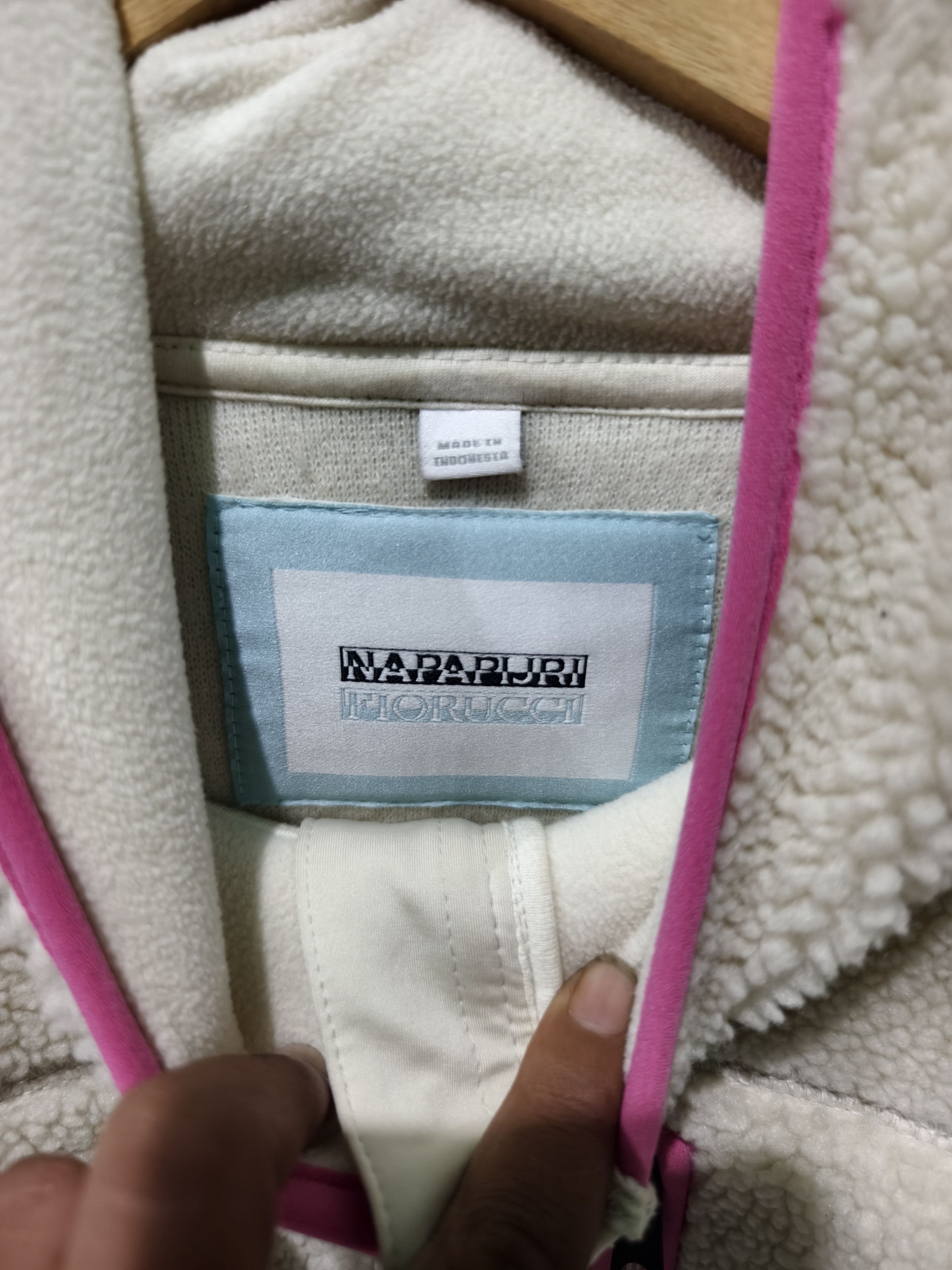 Napapijri Napapijri x Fiorucci Yupik NP0A4H8KNS5 Size US XL / EU 56 / 4 - 2 Thumbnail