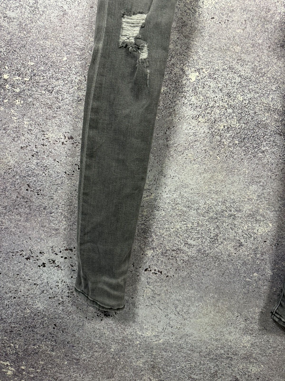 Amiri Amiri MX1 Jean Gray Distressed Skinny Womens size 30 Size 30" / US 8 / IT 44 - 6 Thumbnail
