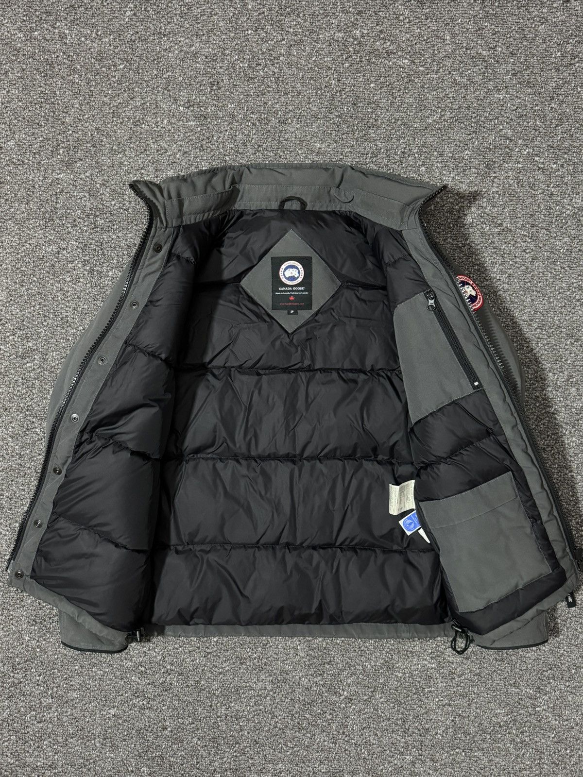 Canada Goose Canada Goose men’s Burnett parka Size US S / EU 44-46 / 1 - 3 Thumbnail