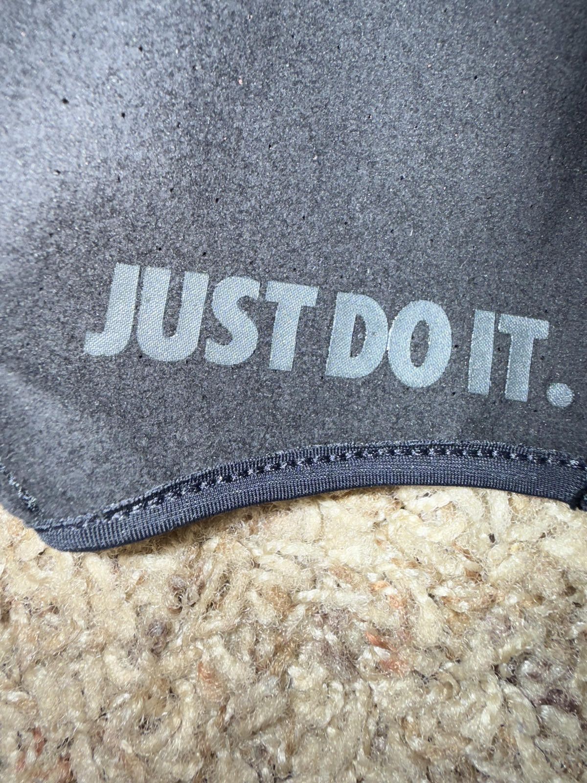 Nike Nike Women’s Studio Fitness Black Training Gloves Sample Size ONE SIZE - 6 Thumbnail