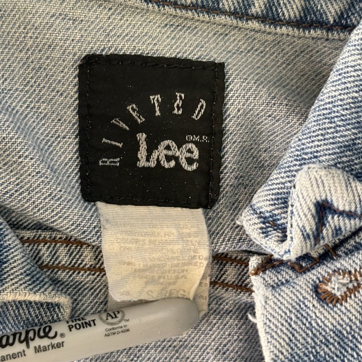 Lee Vintage Lee Riveted Denim Trucker Jacket Mens Small 21x24 Size US S / EU 44-46 / 1 - 7 Thumbnail