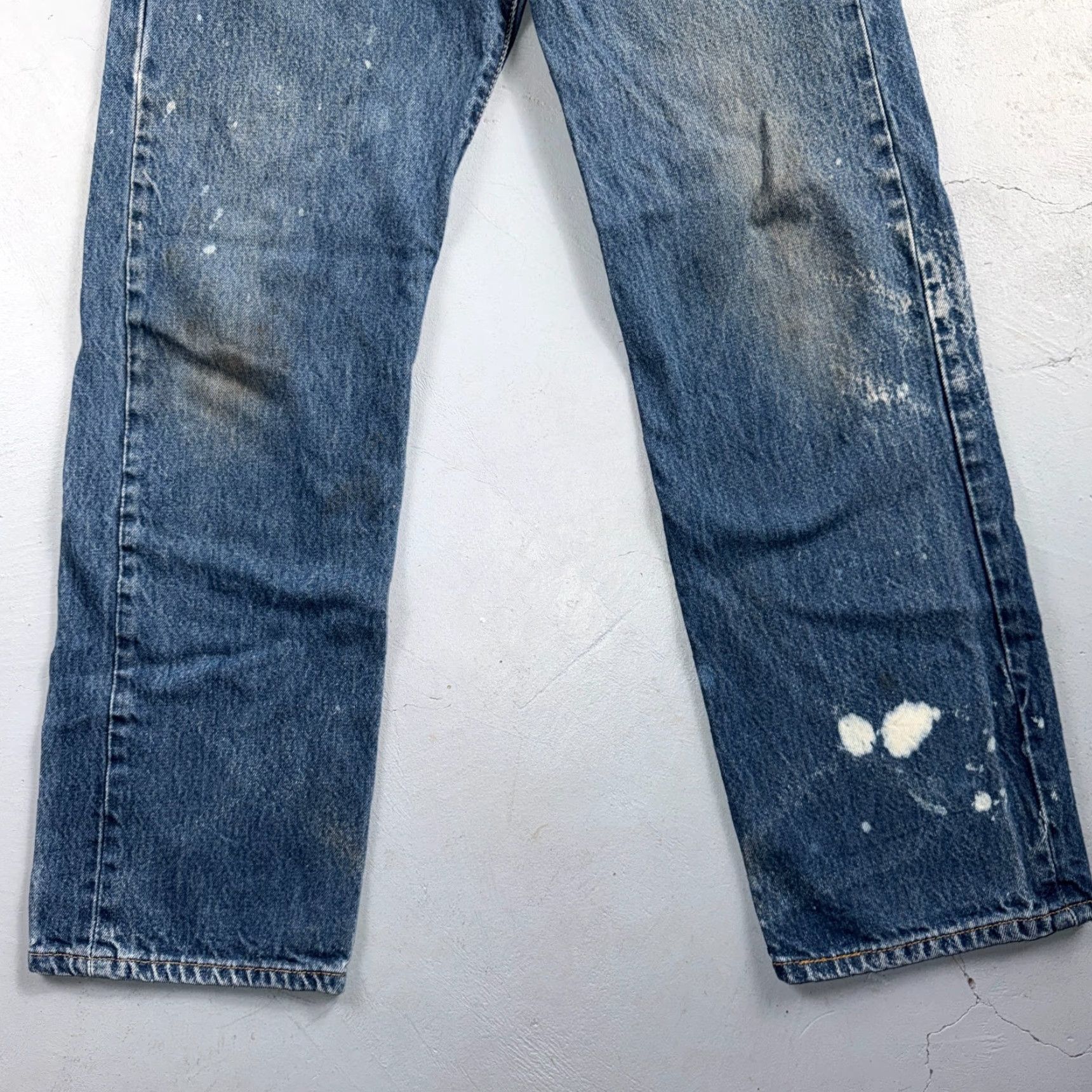 Levi's Levis 501 Vintage Jeans 501 Levi's Straight Leg 34x33 Blue Med Wash 90s Mens Regular Size US 34 / EU 50 - 3 Thumbnail
