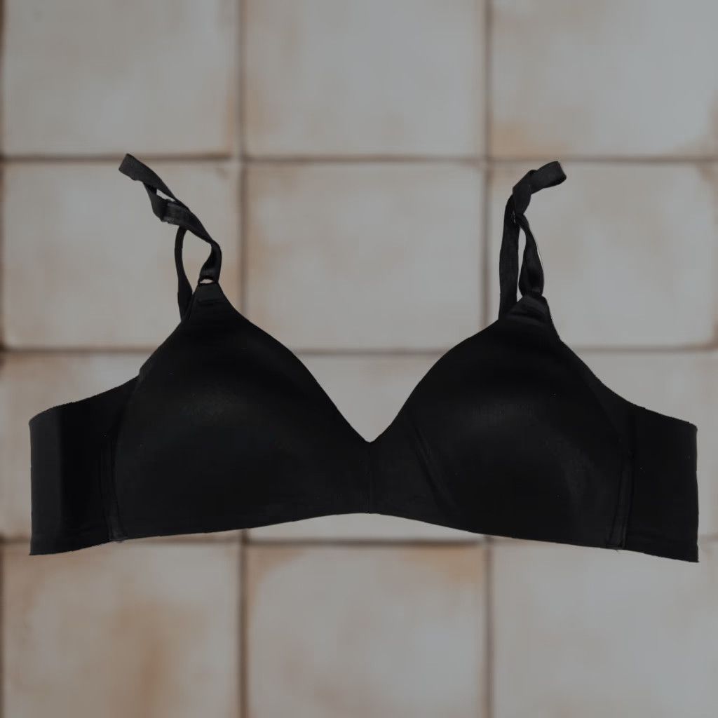 Vintage Warner's Women Bra 34A Black Wireless Lightly Lined Smooth Adjustable Straps T-Shirt Bra Womens