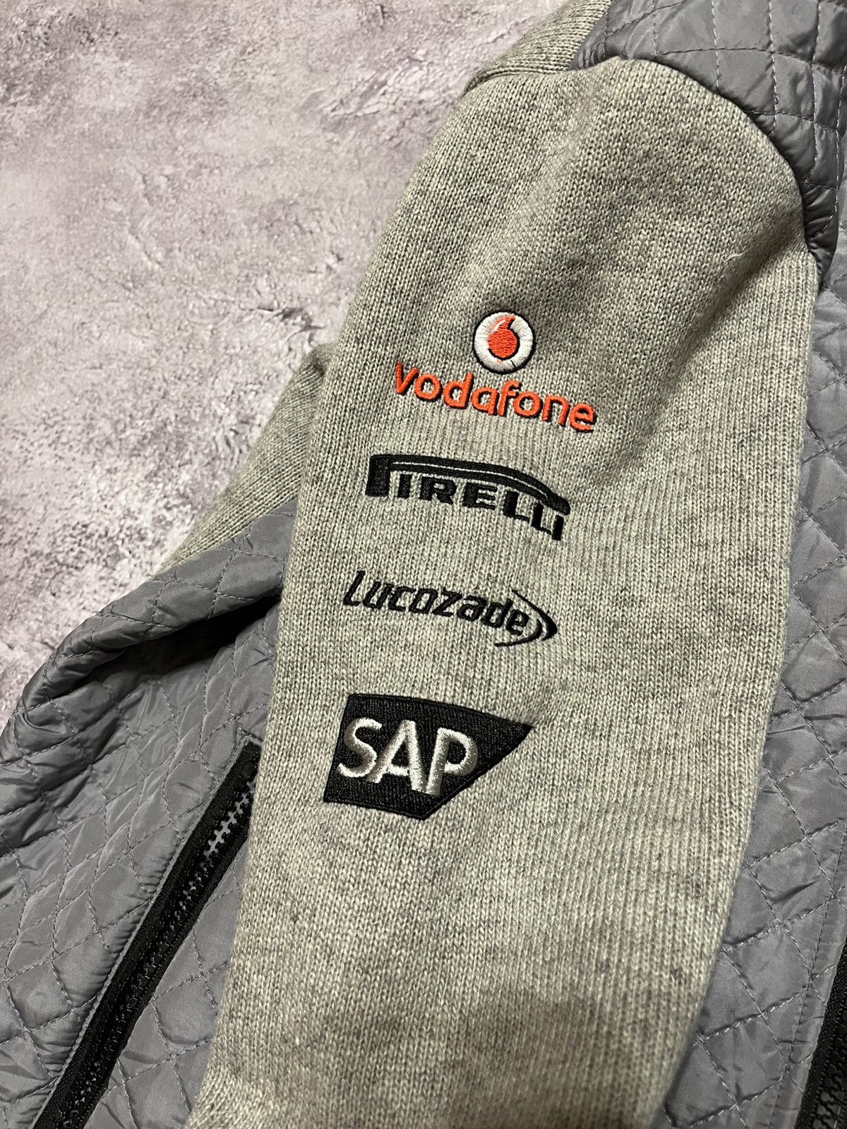 Mercedes-Benz McLaren Mersedes Vodafone formula uno jacket Size US XXL / EU 58 / 5 - 5 Thumbnail