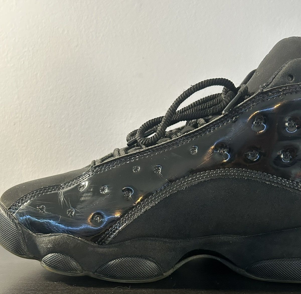 Jordan Brand Jordan Retro 13 Cap and Gown (2019) Size US 9.5 / EU 42-43 - 9 Thumbnail