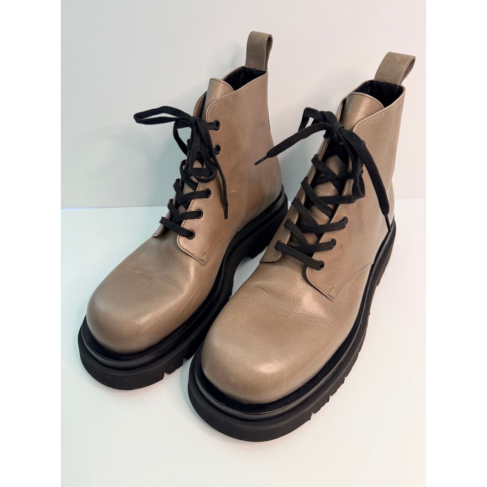 Bottega Veneta Bottega Veneta Lug Ankle Boots Asphalt EU 44 US 11 Size US 11 / EU 44 - 1 Thumbnail