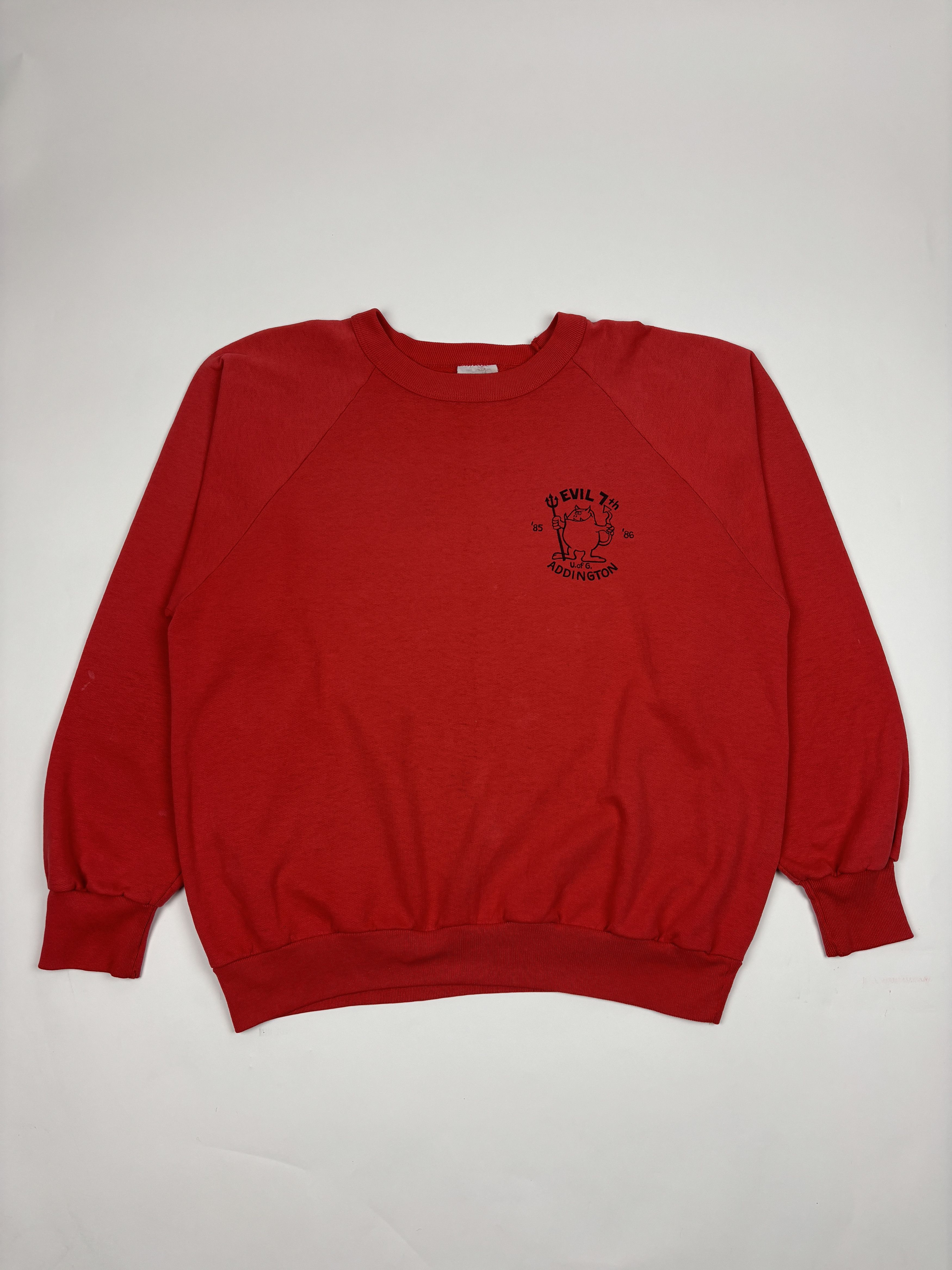 Vintage Vintage UofG 1986 'Evil 7th Addington' Red Crewneck Size US S / EU 44-46 / 1 - 1 Thumbnail