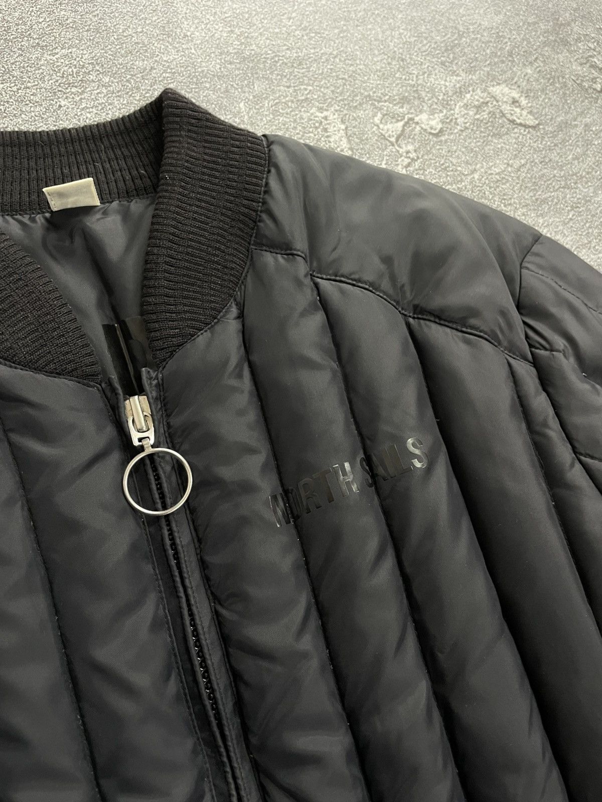 Other North Sails Men’s Down Puffer Black Jacket Bomber L size Size US L / EU 52-54 / 3 - 4 Thumbnail