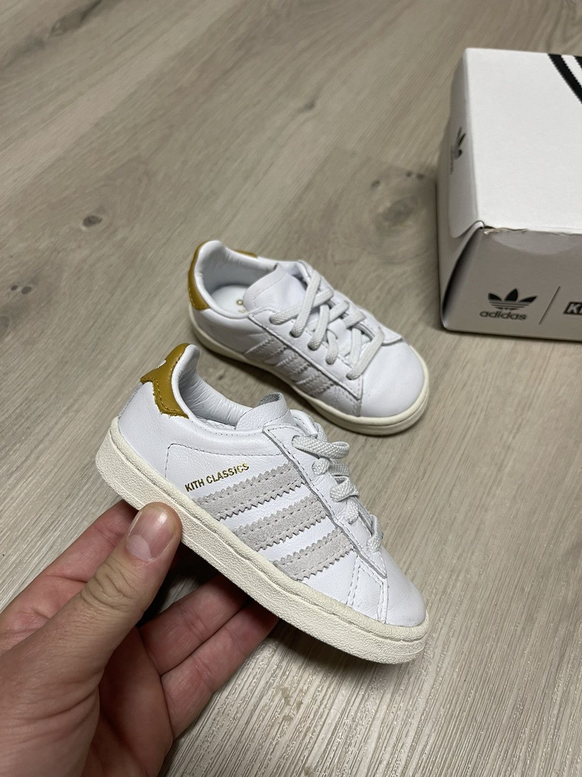 image of Adidas Campus 80's Kith Shoes in White, Men's (Size 5.5)