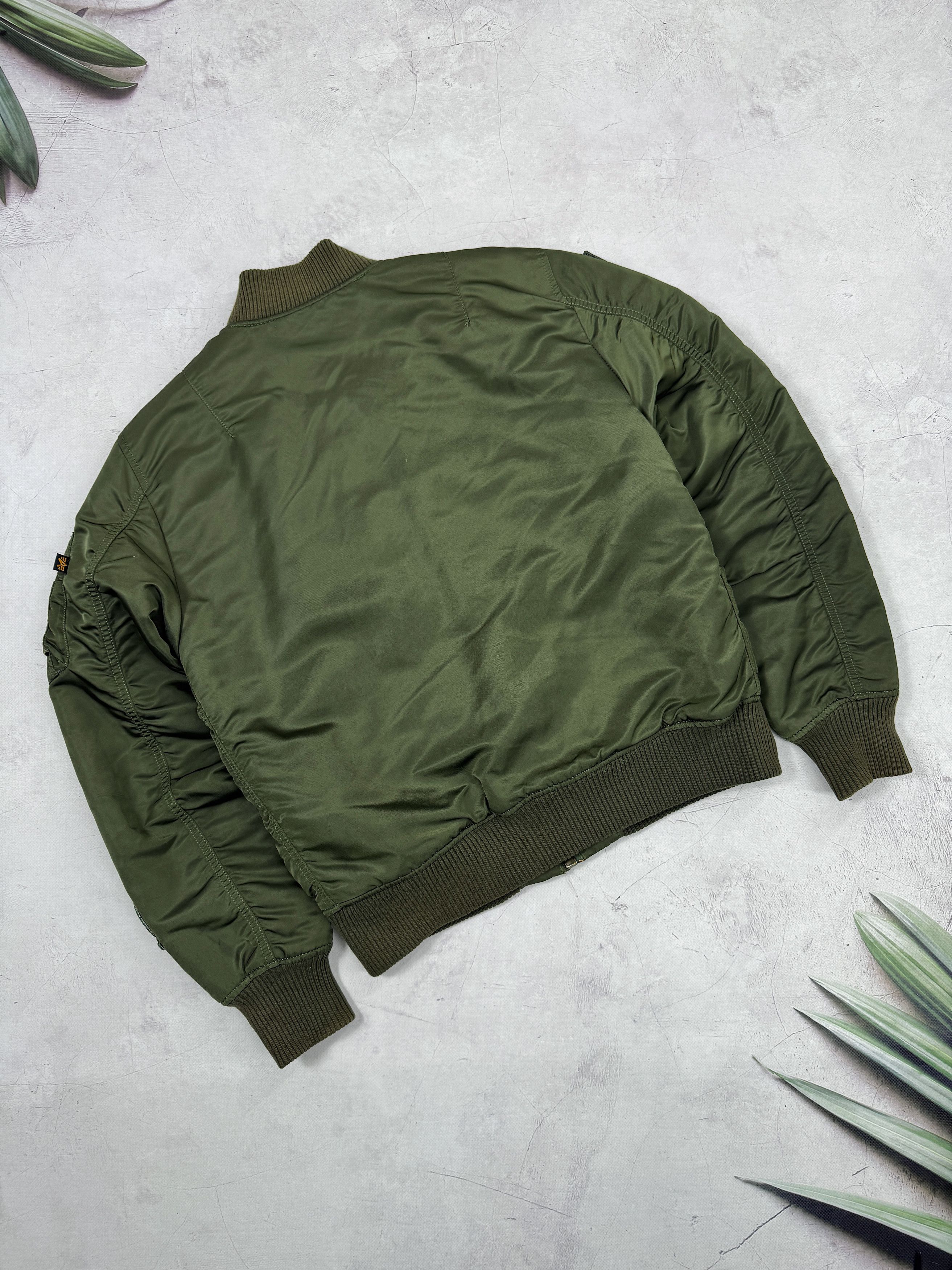 Alpha Industries Alpha Industries MA-1 TT Flying Bomber Jacket Size US M / EU 48-50 / 2 - 18 Thumbnail
