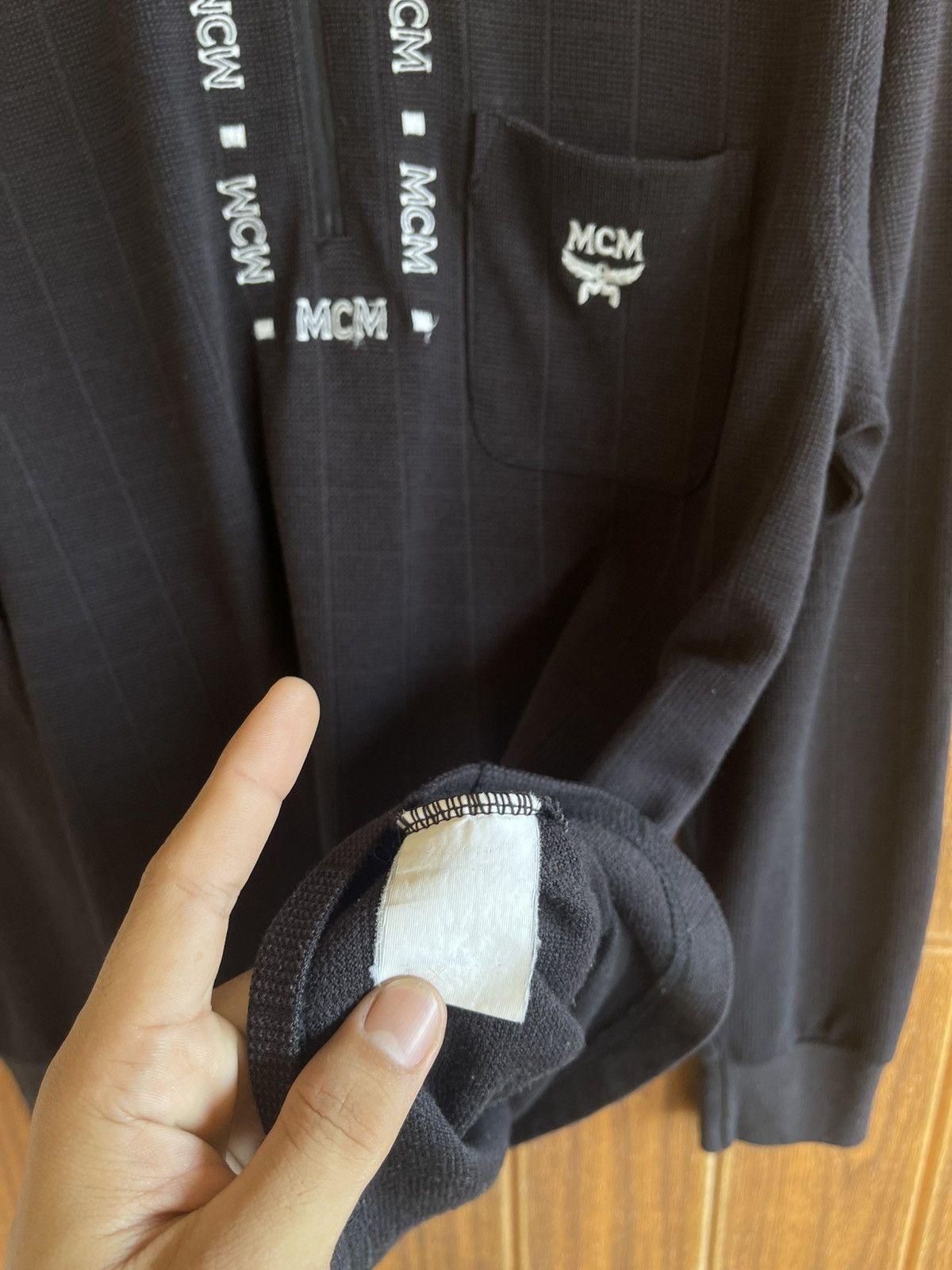 MCM Vintage’90s🔥MCM🔥Embroidery Logo Half Zip Polo L/S Size US L / EU 52-54 / 3 - 9 Thumbnail
