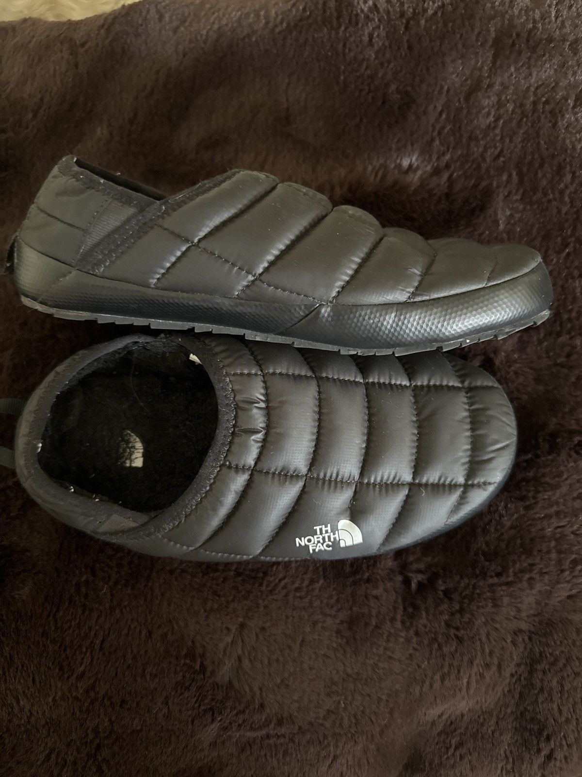 The North Face The North Face Slippers Size US 7 / EU 40 - 2 Thumbnail