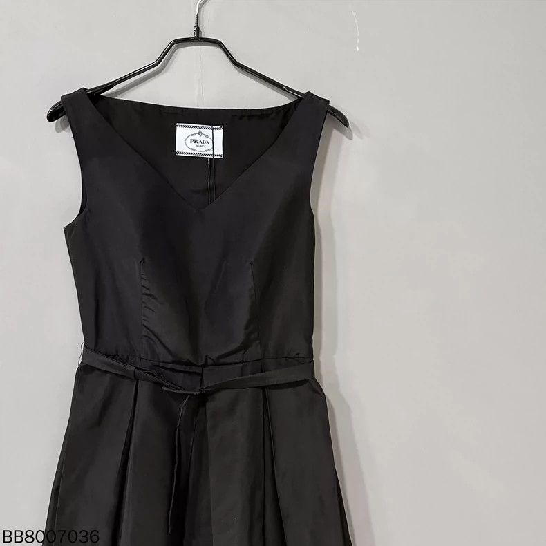 Prada Prada Black nylon dress 2502-Nextarrow Size XS / US 0-2 / IT 36-38 - 1 Thumbnail