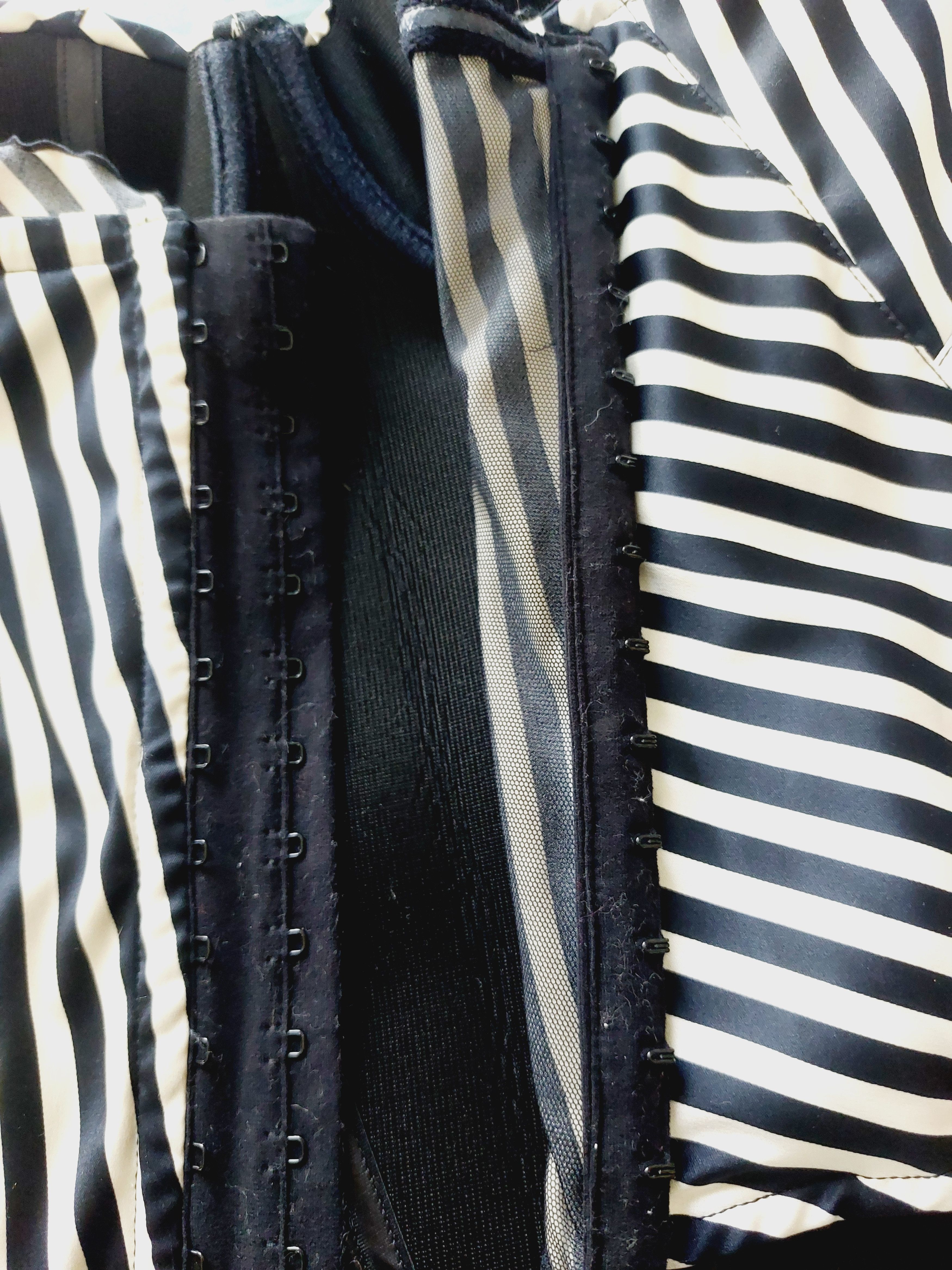 Christian Lacroix Christian Lacroix Zebra Striped Optical Corset Bustier Size M / US 6-8 / IT 42-44 - 12 Thumbnail