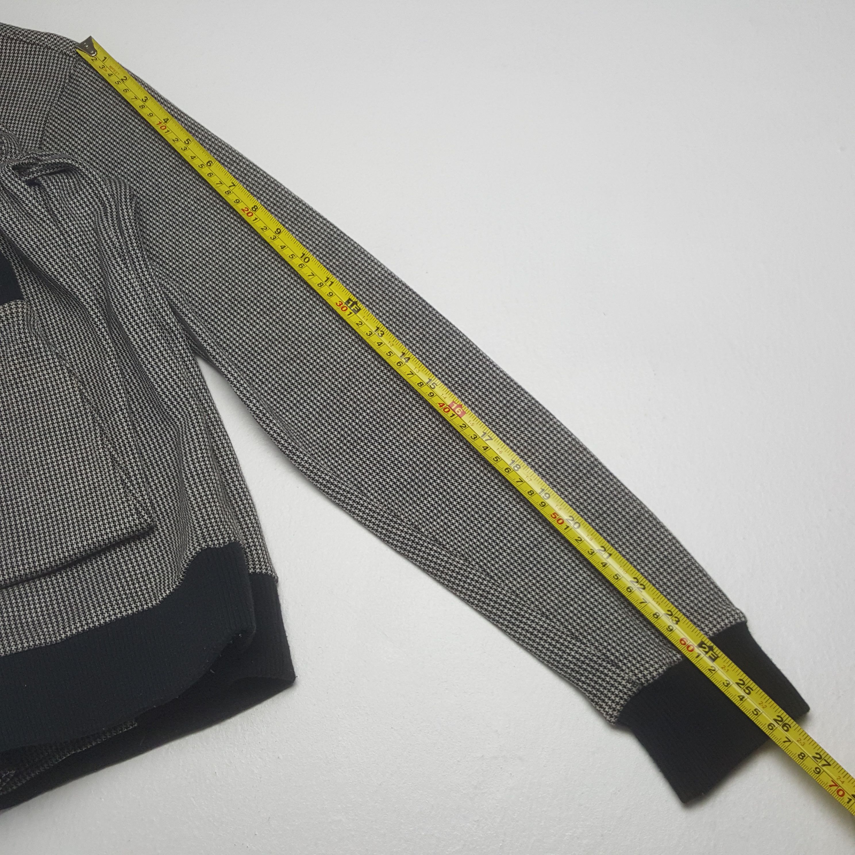 Fred Perry Vintage Fred Perry Casual Sweater Jacket C309N14 Size US XS / EU 42 / 0 - 6 Thumbnail