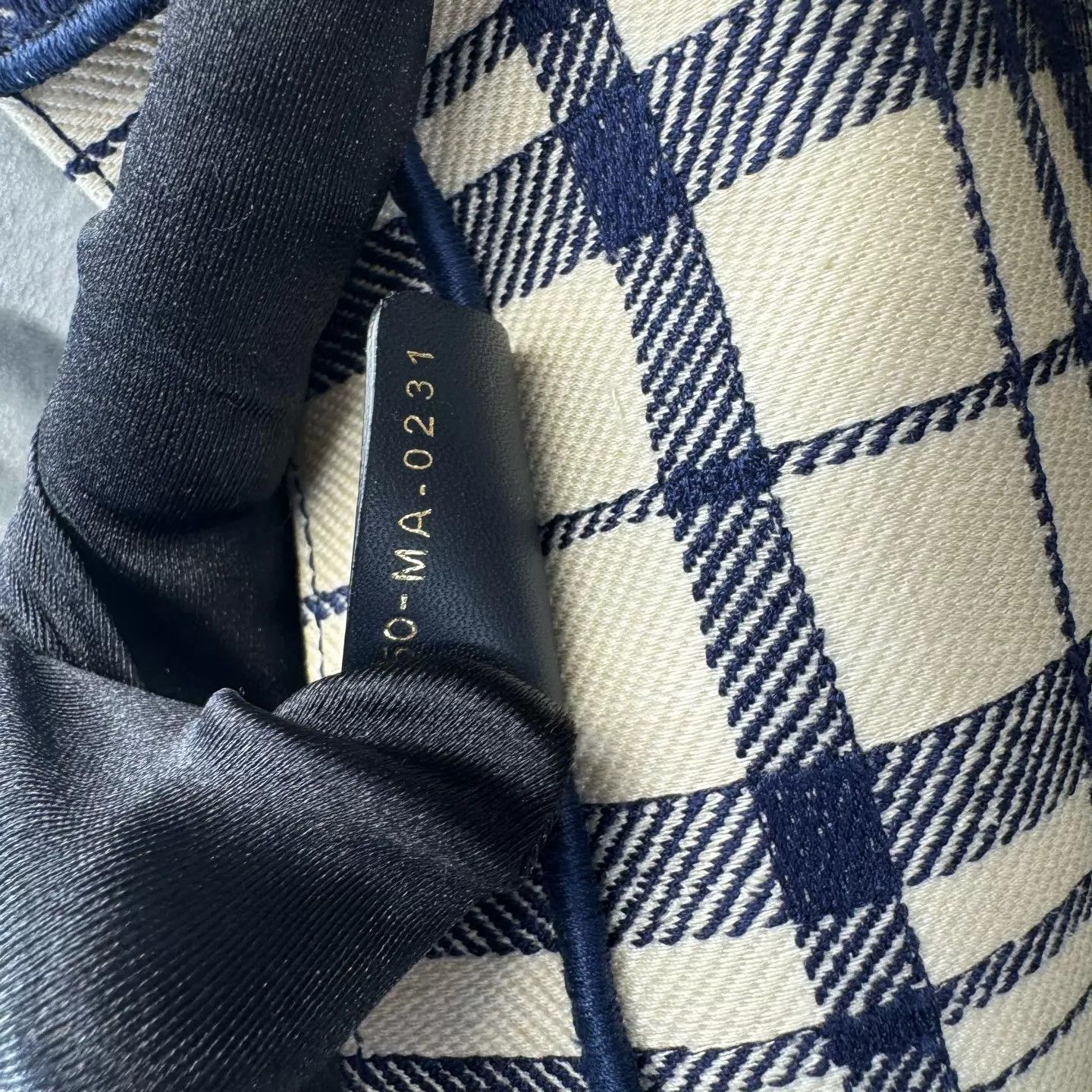 Dior Dior Book Tote Blue White Gingham Large Stained Size ONE SIZE - 9 Thumbnail