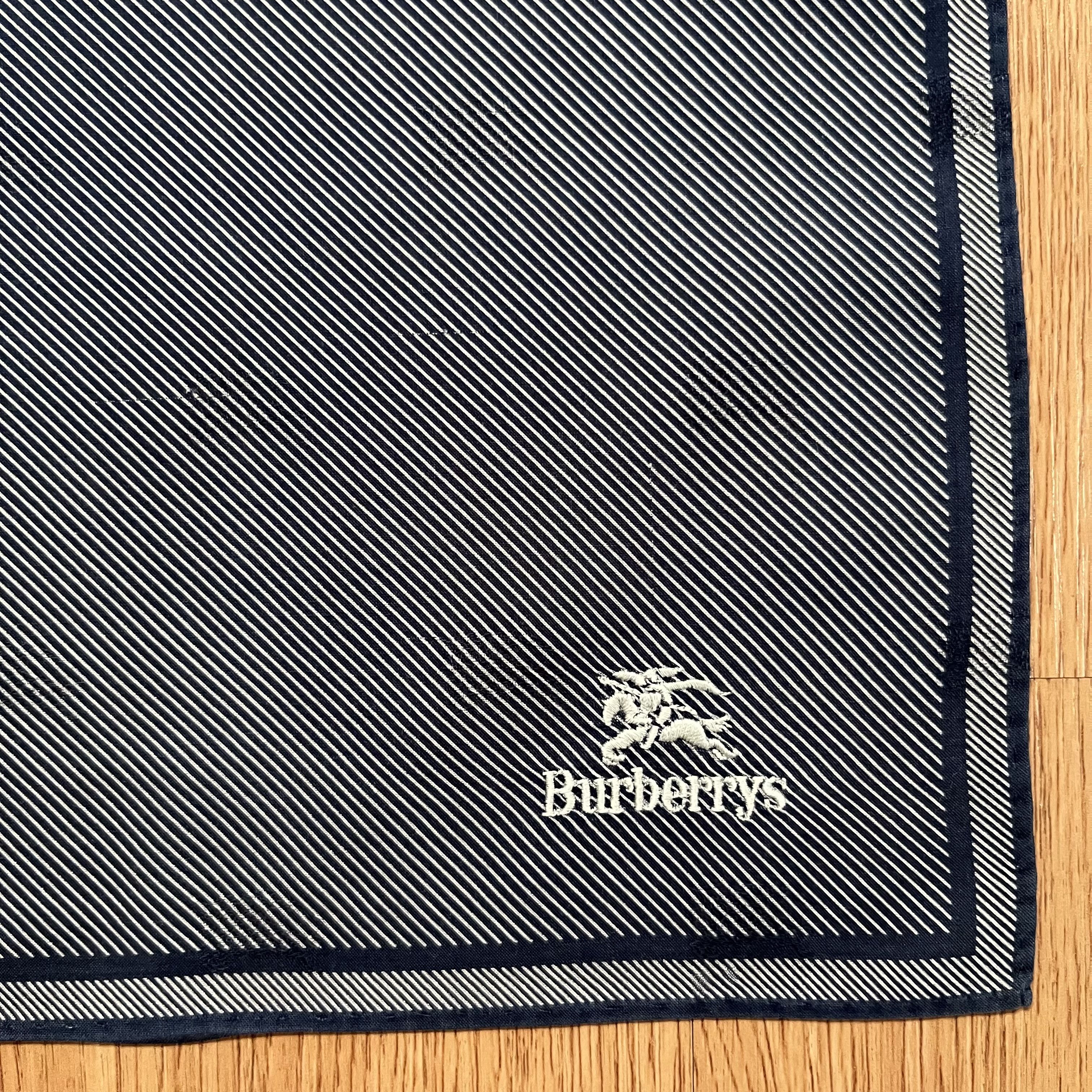 Burberry Vintage burberry Handkerchief Size ONE SIZE - 2 Thumbnail