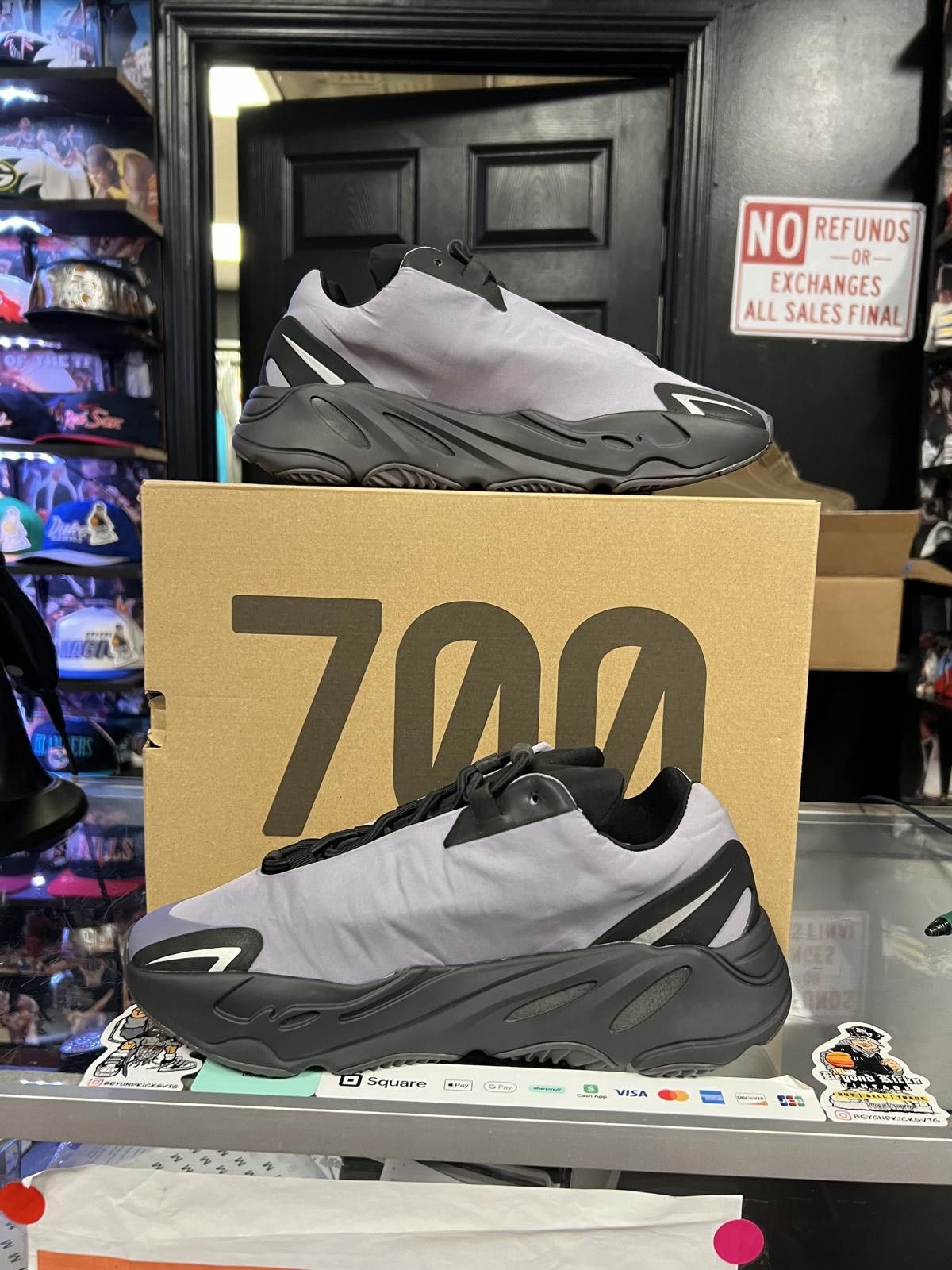 Yeezy Yeezy Boost 700 MNVN ‘Geode’ Size US 10 / EU 43 - 6 Thumbnail