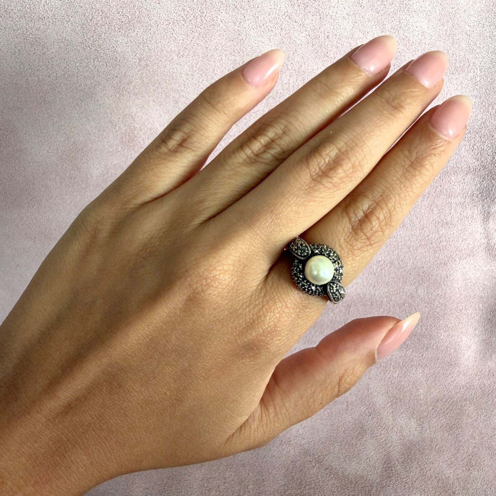 Sterling Silver sterling silver marcasite studded pearl ring size 7 Size ONE SIZE - 2 Thumbnail