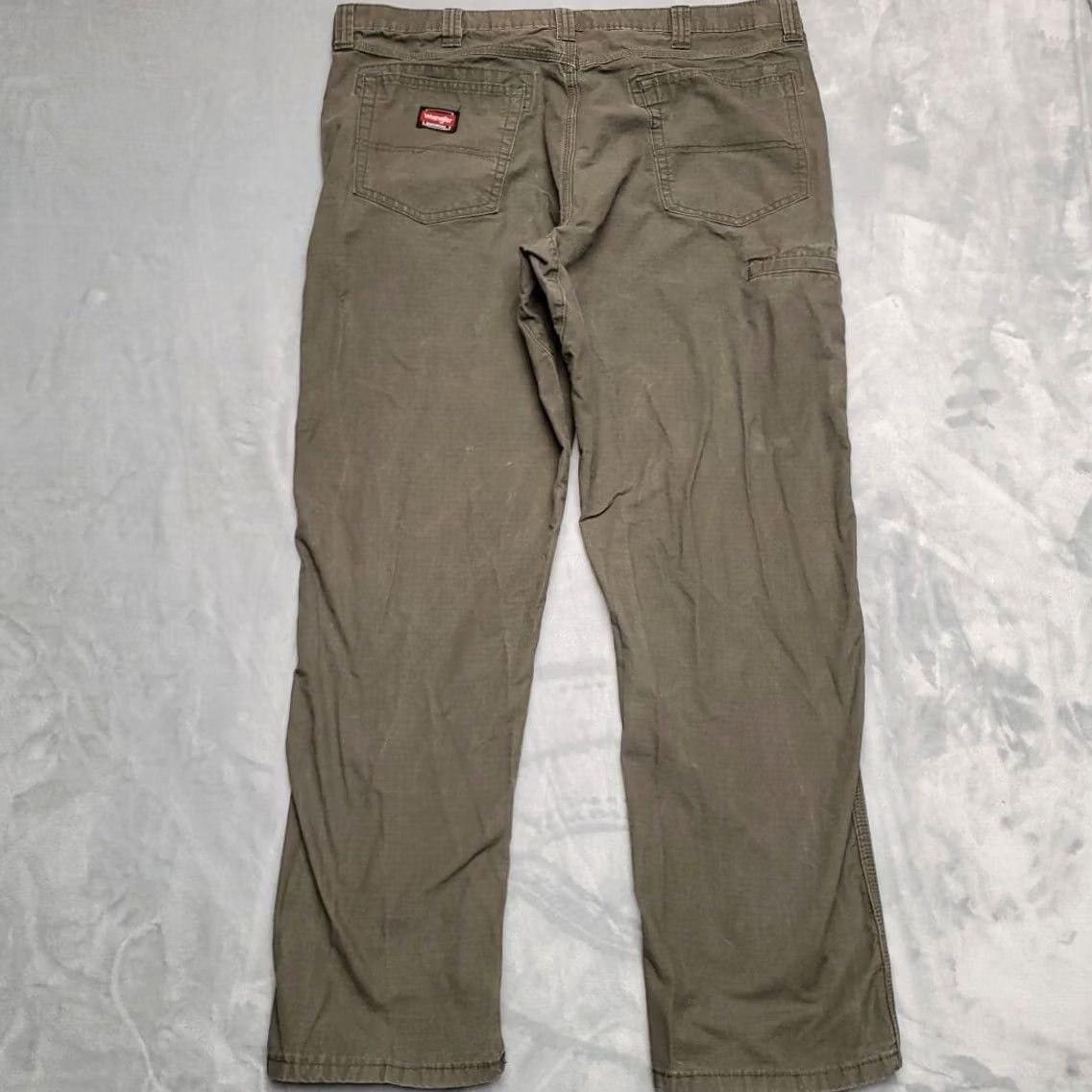 Wrangler Wrangler Pants Mens 40x32 Green RIGGS Workwear Cargo Canvas 5-Pocket Utility Outdoors Mens Size US 40 / EU 56 - 6 Thumbnail