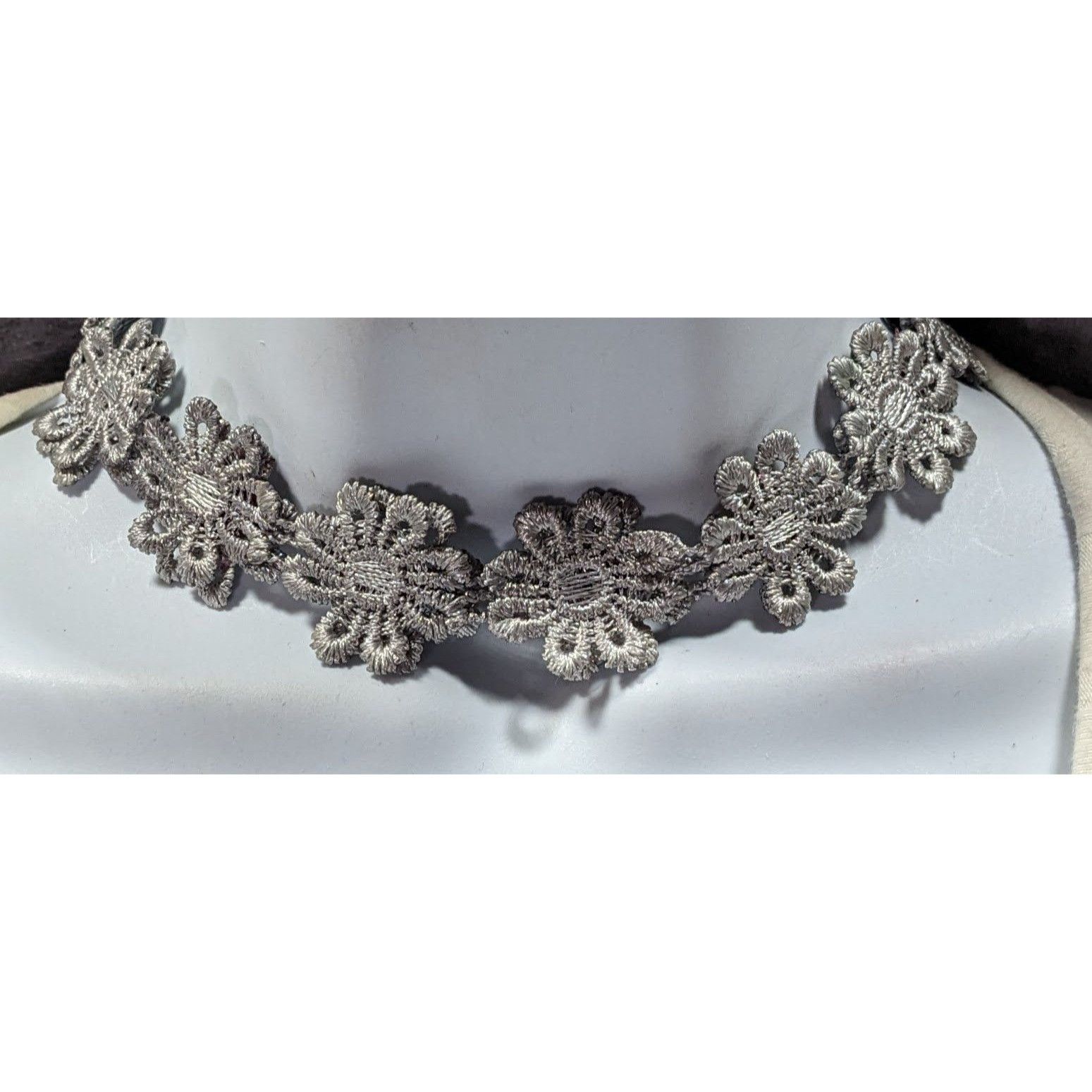 Other Fairycore Grey/Blue Floral Lace Choker Necklace Size ONE SIZE - 2 Thumbnail