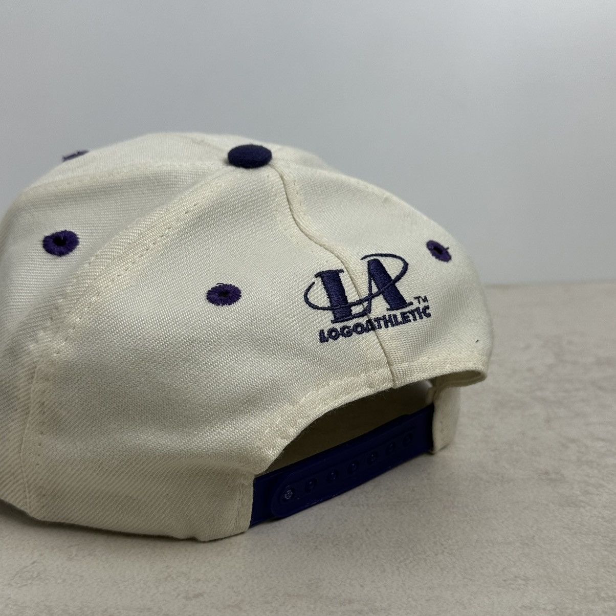 Logo Athletic × NBA × Vintage Vintage 90s Shark Tooth Phoenix Suns Gen 1 Hat Size ONE SIZE - 4 Thumbnail