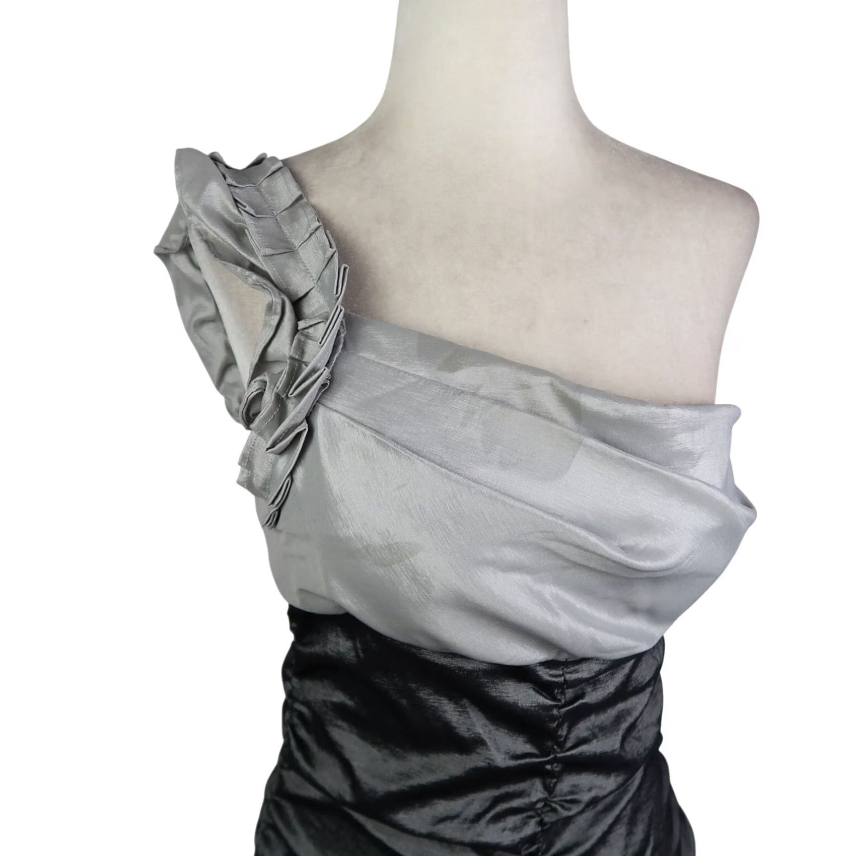 Adrianna Papell VINTAGE Hailey Dress Party Bodycon One Shoulder Shiny Grey Taffeta Ruched 8 Womens Size M / US 6-8 / IT 42-44 - 2 Thumbnail