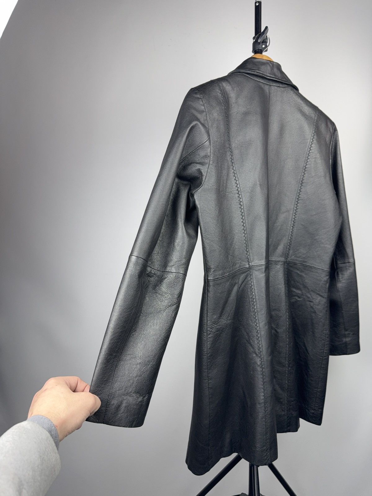 Genuine Leather Vintage 90s Japanese Avant Garde Black Real Leather Coat M Size M / US 6-8 / IT 42-44 - 12 Thumbnail