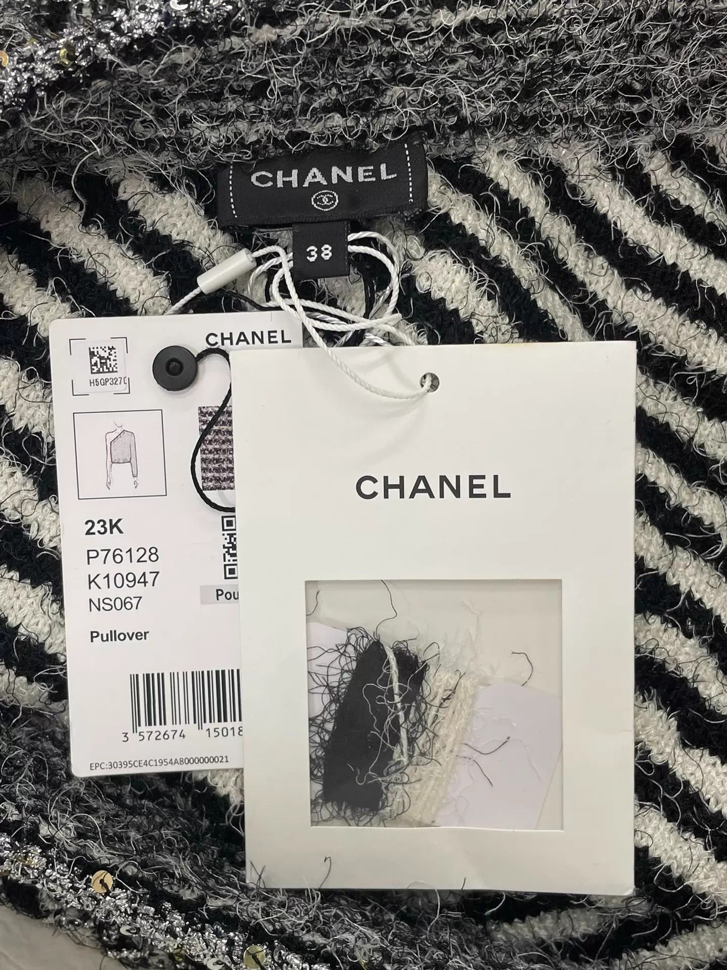 Chanel Chanel Black & Silver Striped Sequin One-Shoulder Top Size S / US 4 / IT 40 - 4 Thumbnail