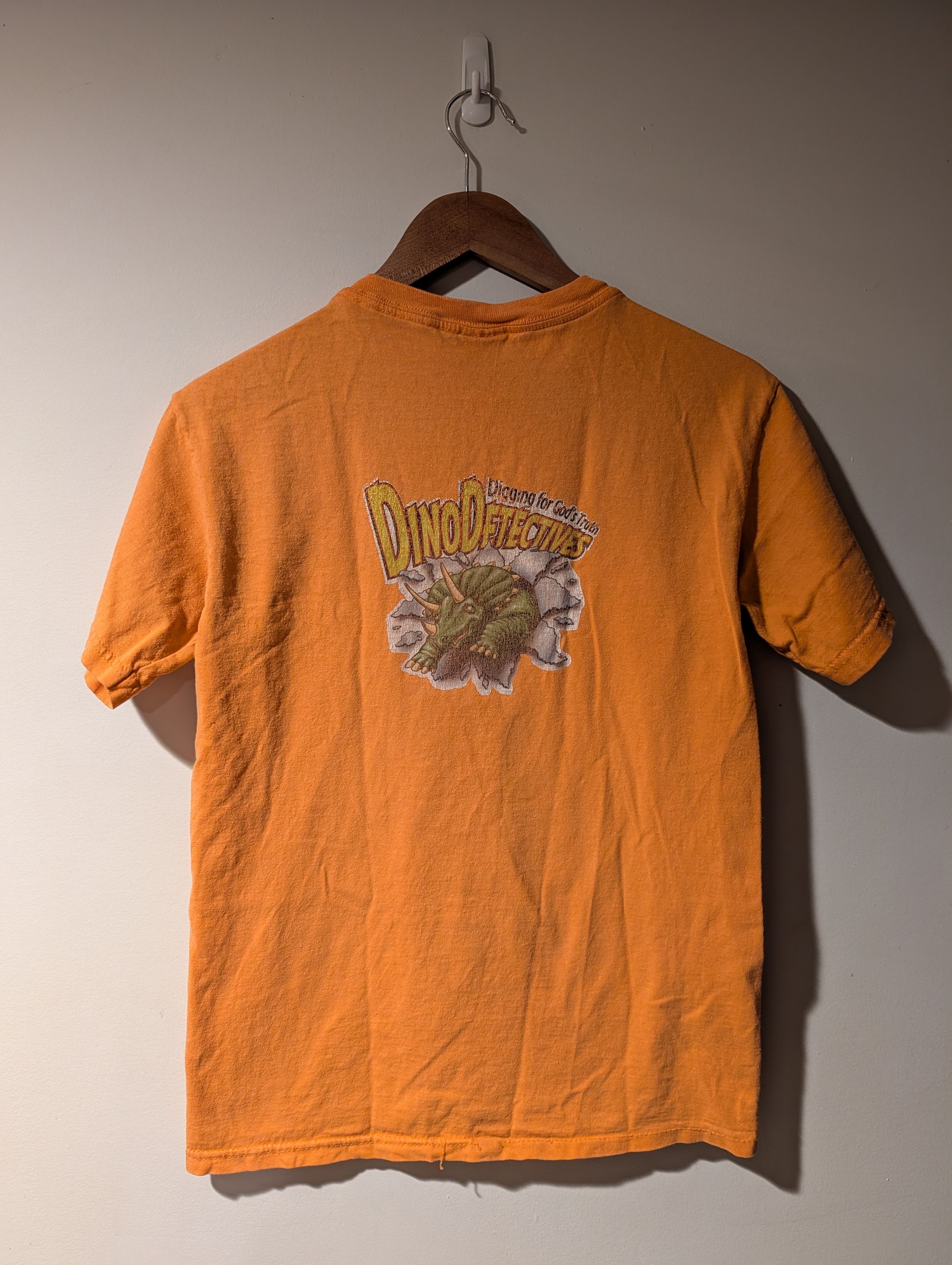 Gildan Vintage Y2K Diggin for God's Truth Dino Detective T-Shirt Size US S / EU 44-46 / 1 - 1 Thumbnail