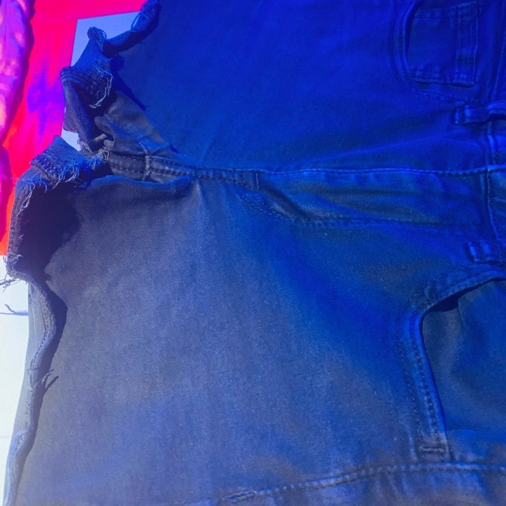 American Eagle Outfitters American Eagle black denim shorts size 2 Size 26" / US 2 / IT 38 - 6 Thumbnail