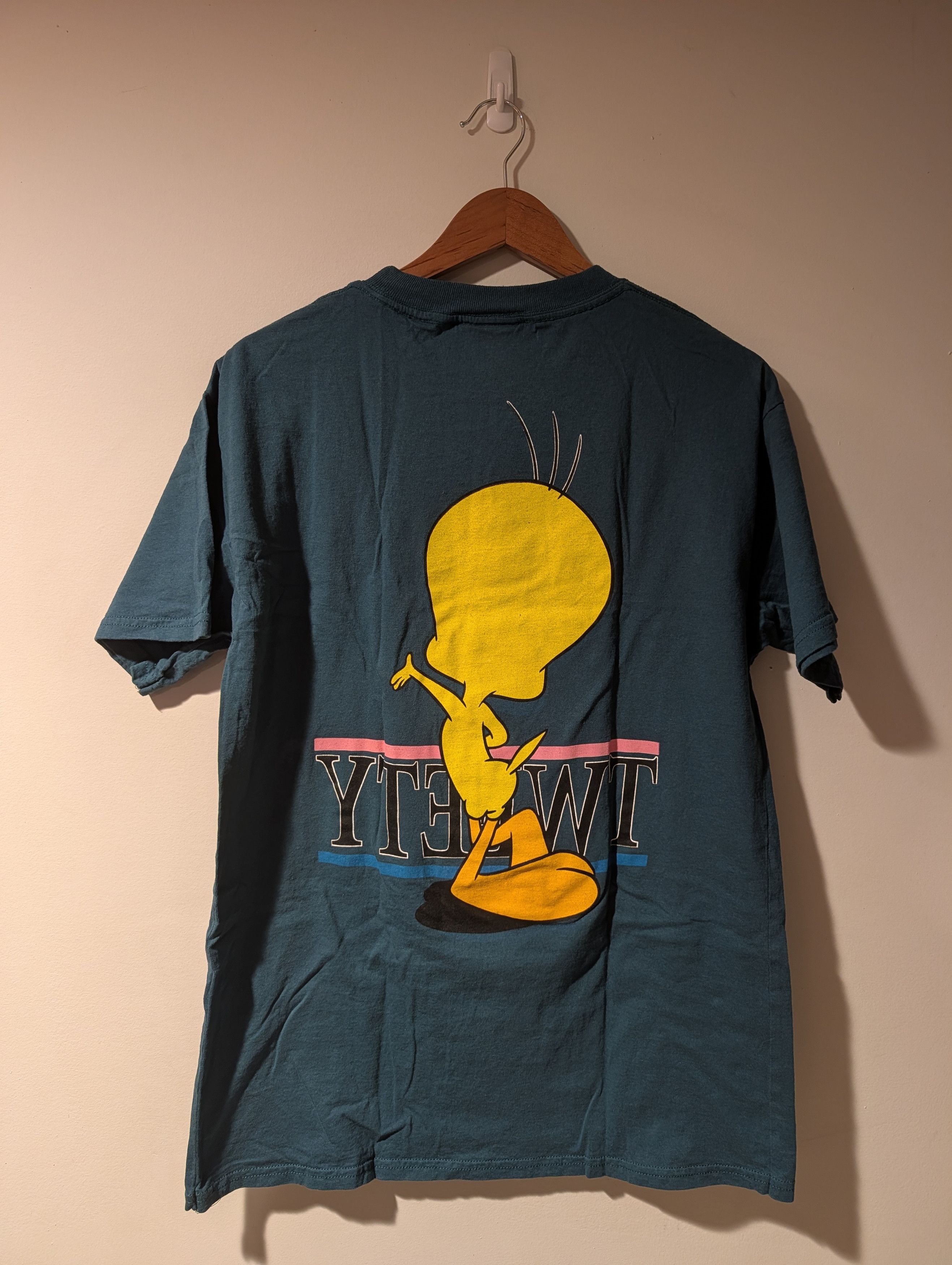 Warner Bros VTG 1996 Tweety Bird Virginia Beach Double Sided T Shirt Size US L / EU 52-54 / 3 - 7 Thumbnail