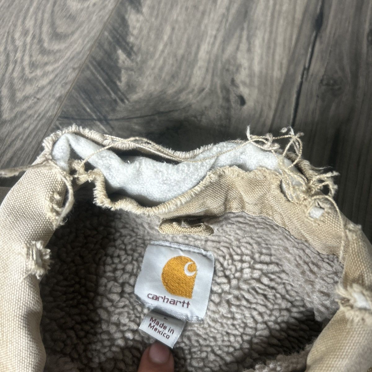 Carhartt Carhartt distressed trucker jacket Size US L / EU 52-54 / 3 - 3 Thumbnail