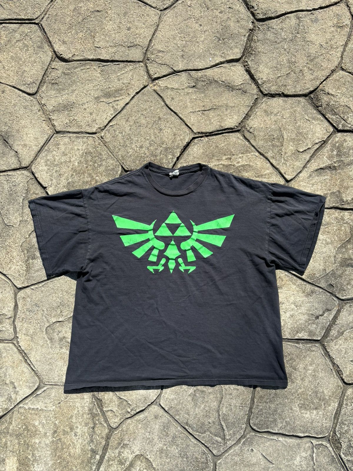 Nintendo × Vintage Y2K Legends of Zelda Logo Tshirt Size US XL / EU 56 / 4 - 1 Thumbnail